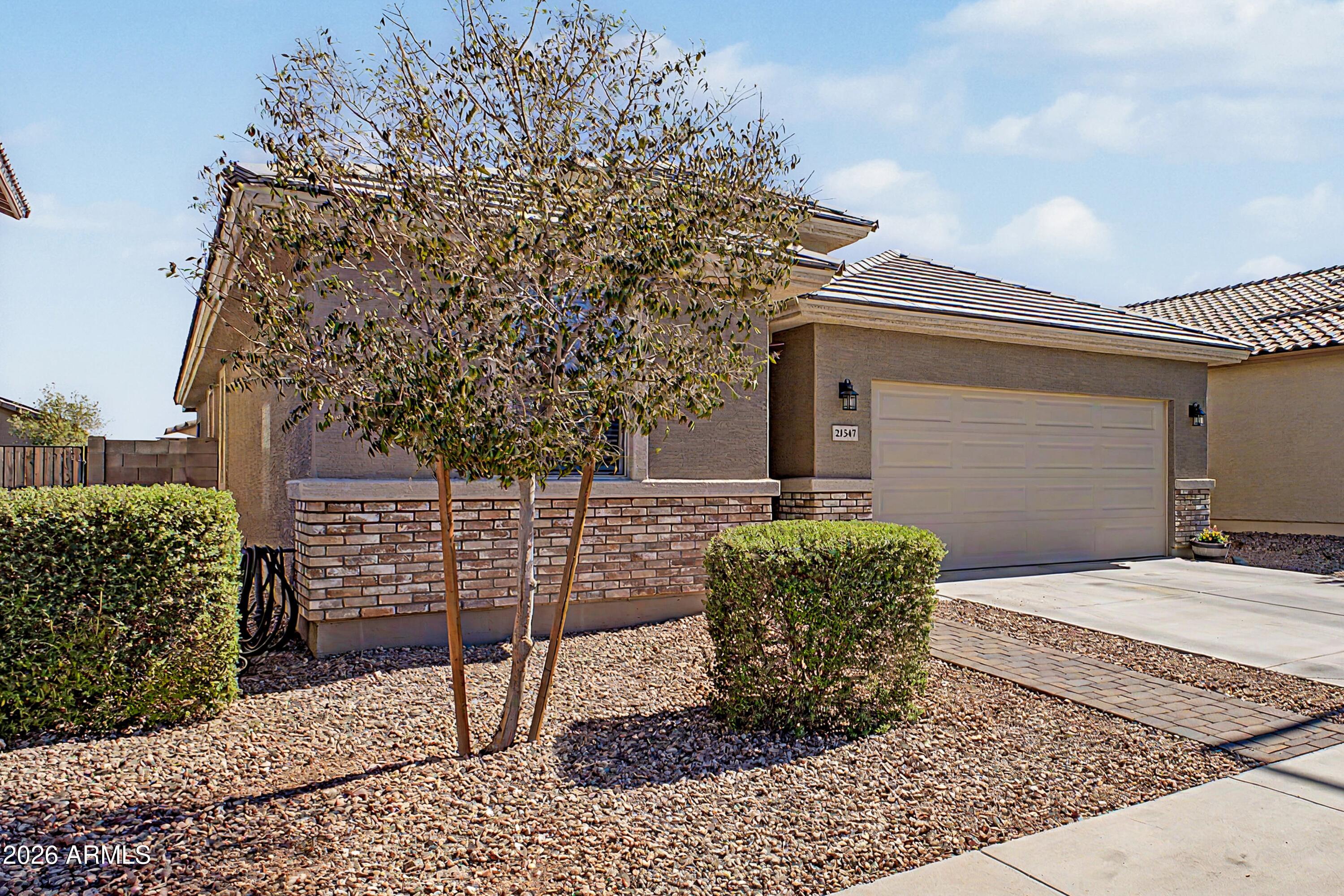 21547 W ASHLEIGH MARIE Street
