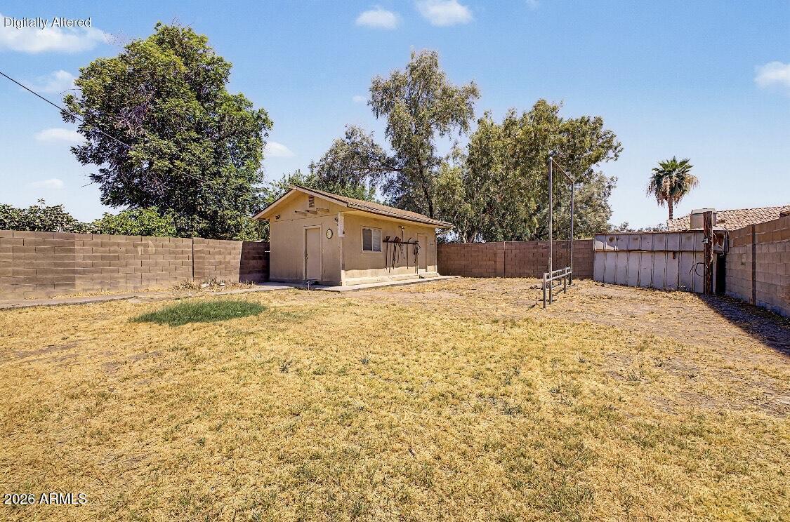 453 E CRESCENT Avenue