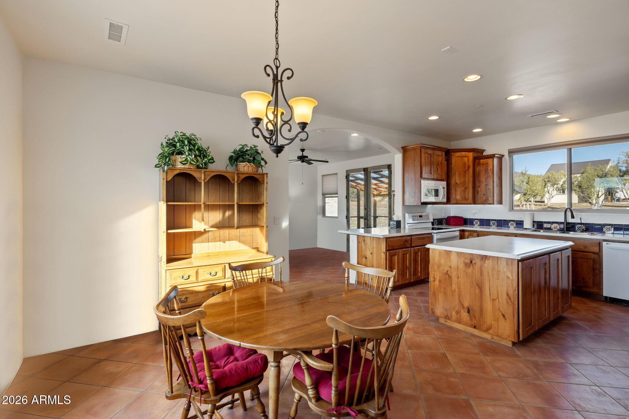 4400 W CARRIAGE Lane