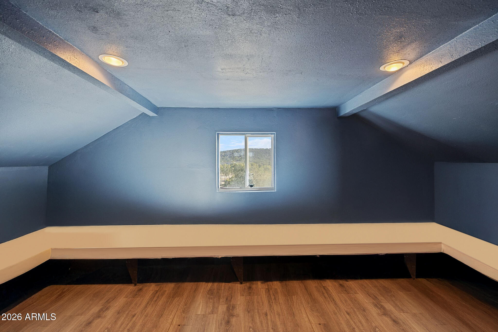 4400 W CARRIAGE Lane