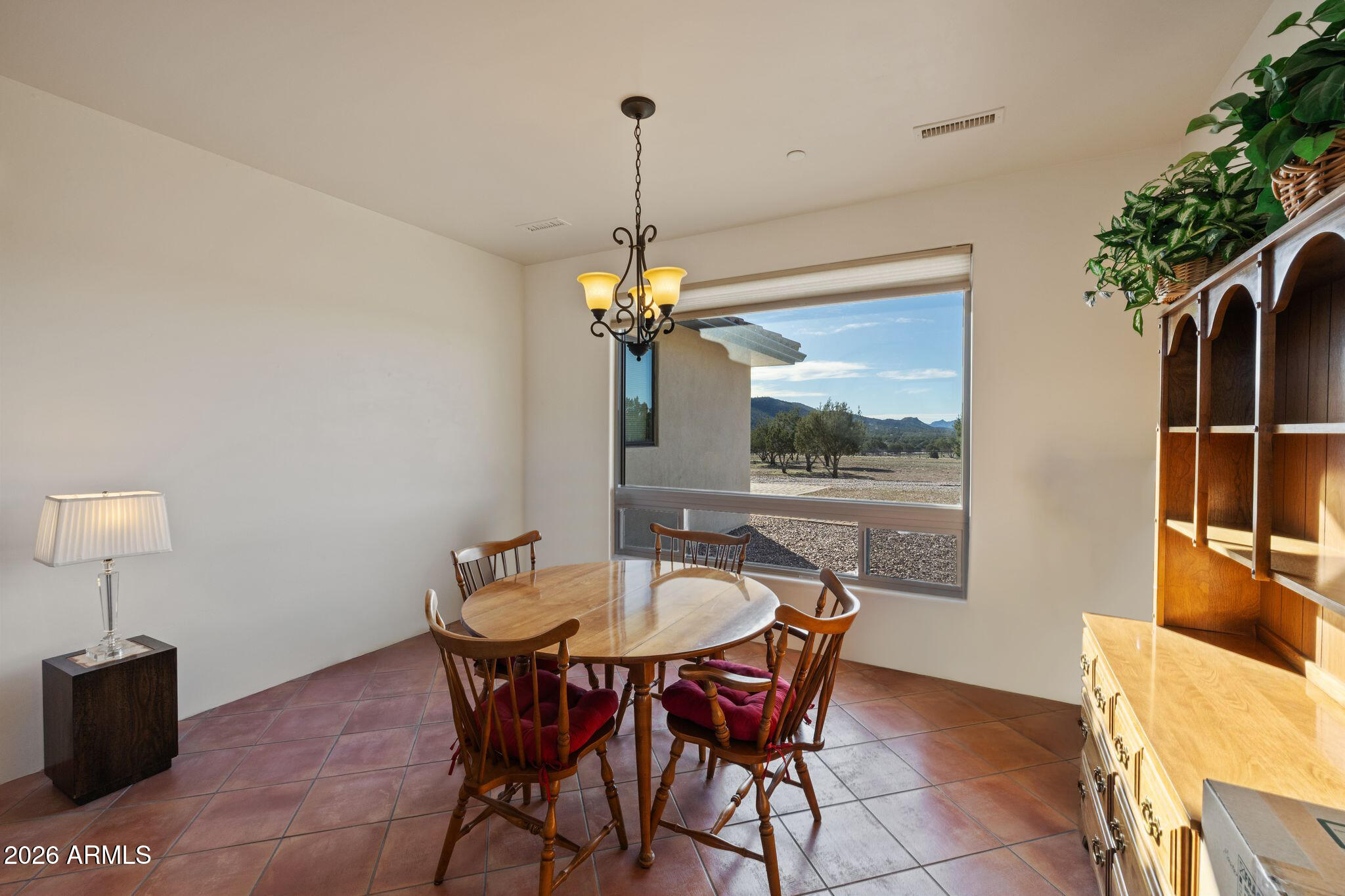 4400 W CARRIAGE Lane