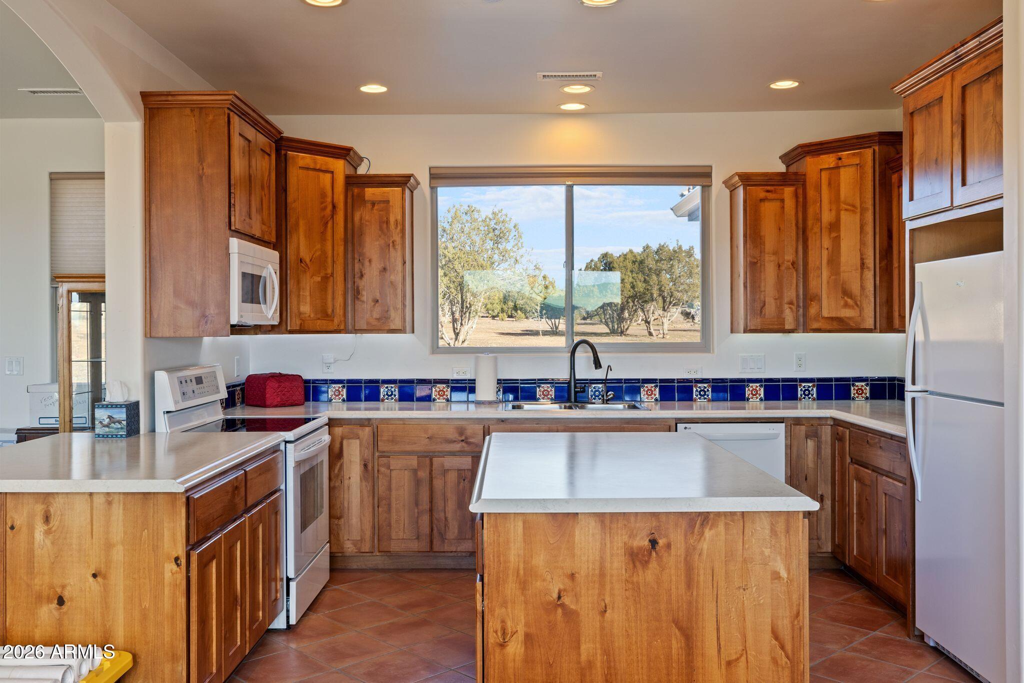 4400 W CARRIAGE Lane