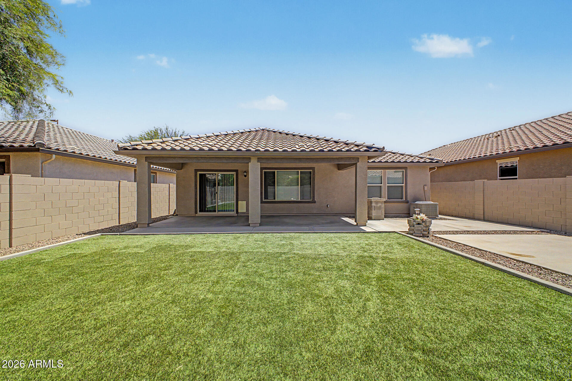 3964 E LIBERTY Lane