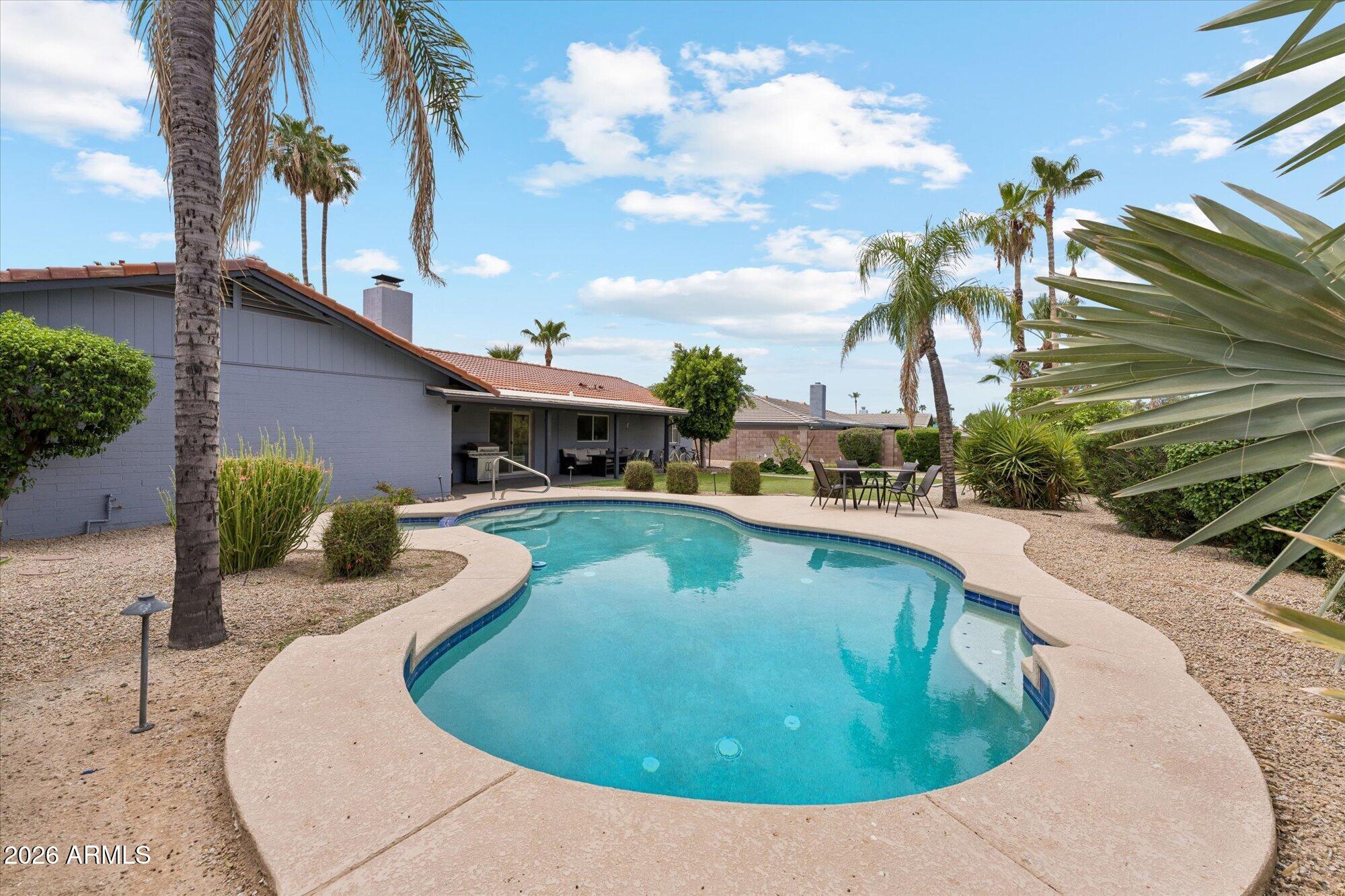 502 E LE MARCHE Avenue