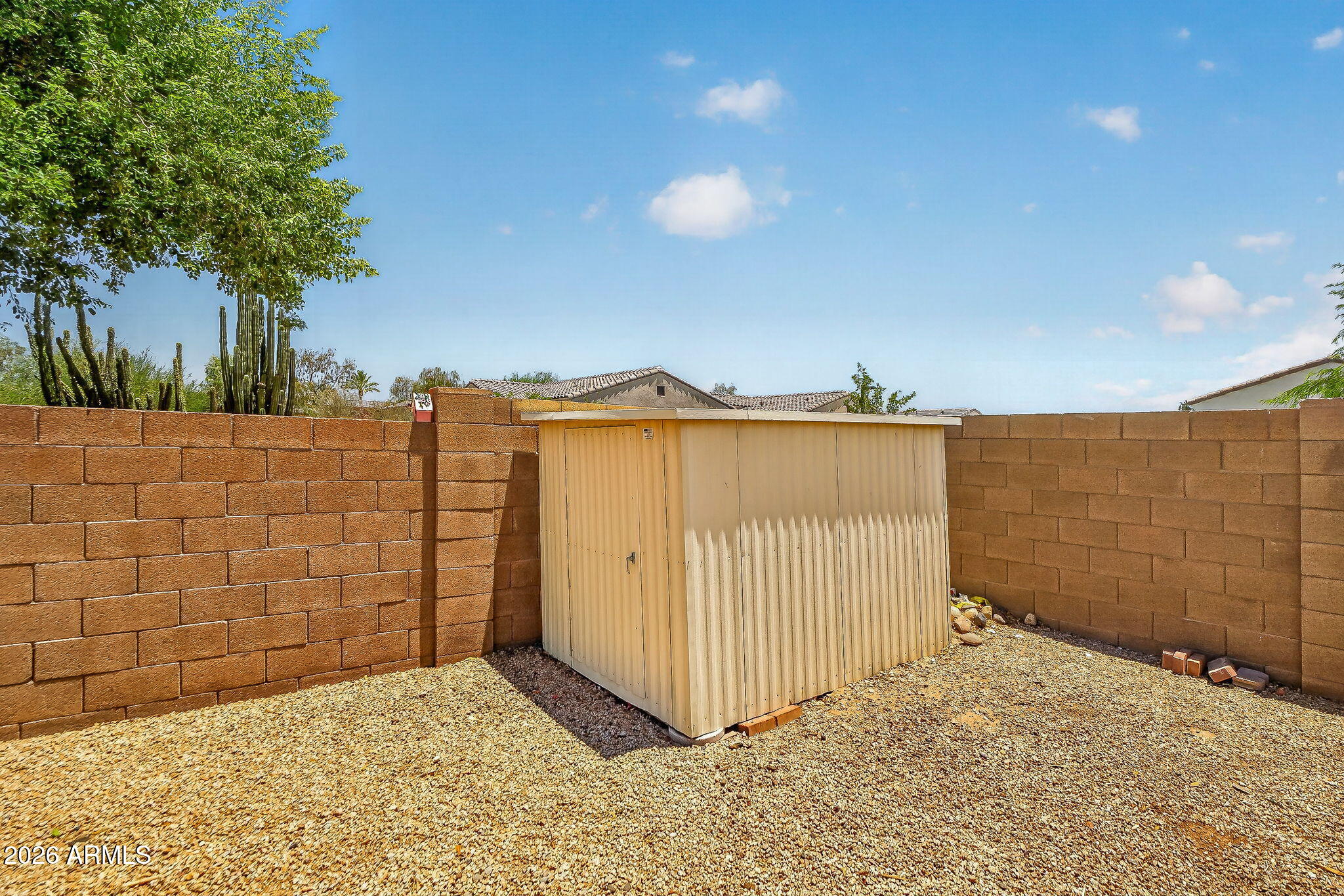 10263 W MOHAWK Lane