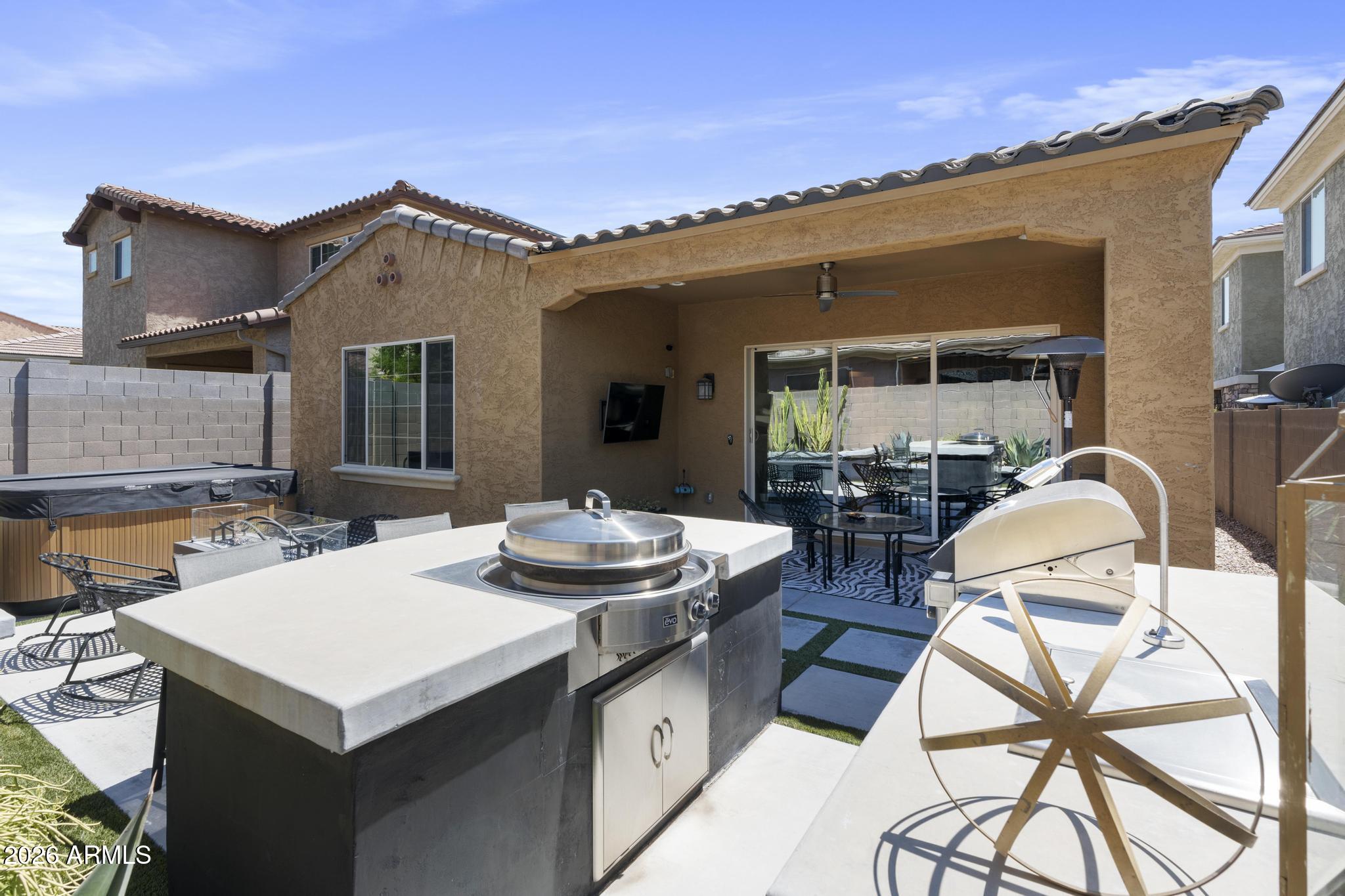 4522 E VISTA BONITA Drive