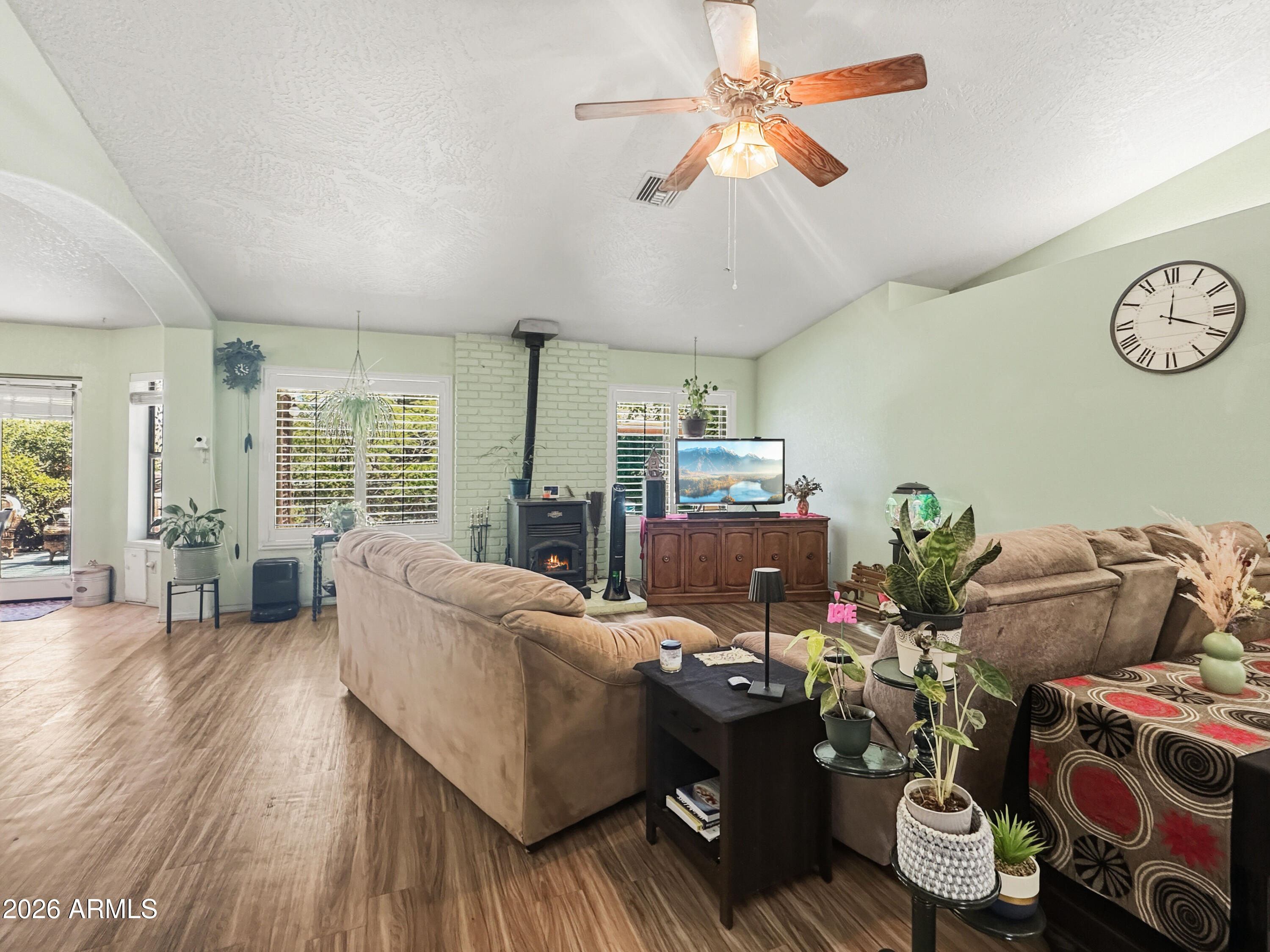 1203 S Settlers Circle