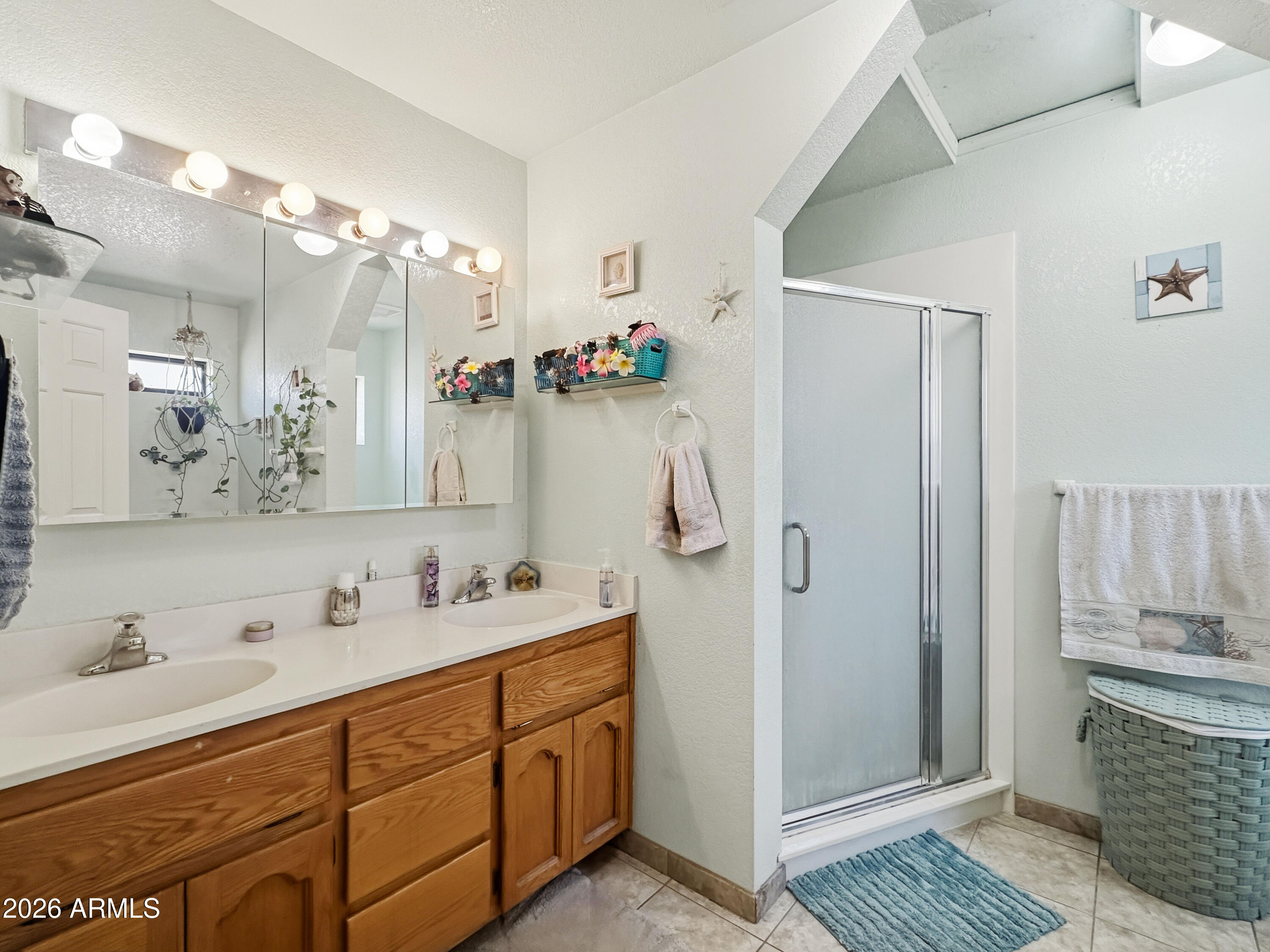 1203 S Settlers Circle