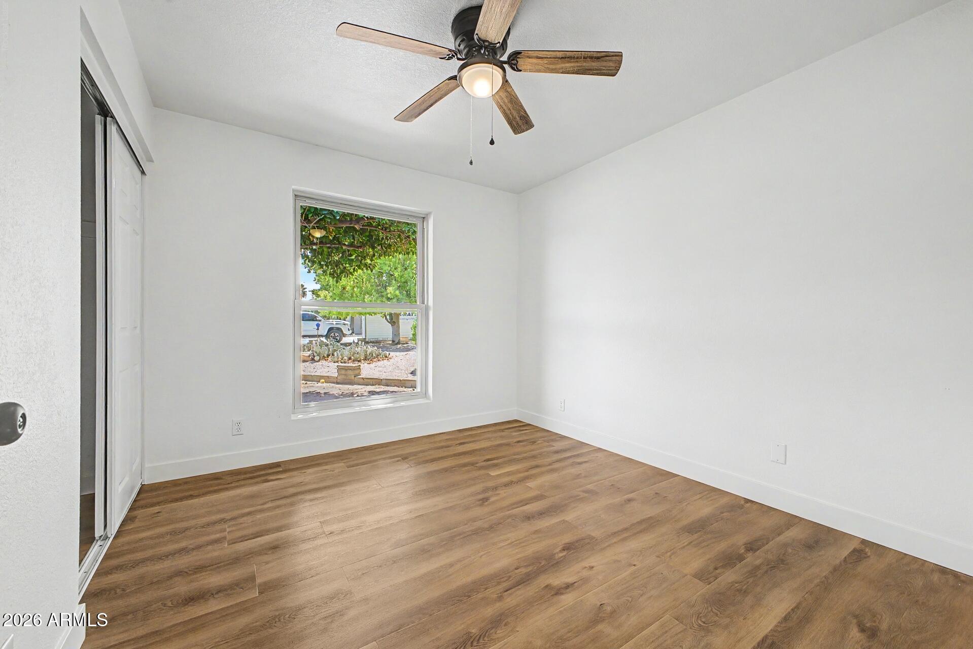 3508 E LARKSPUR Drive