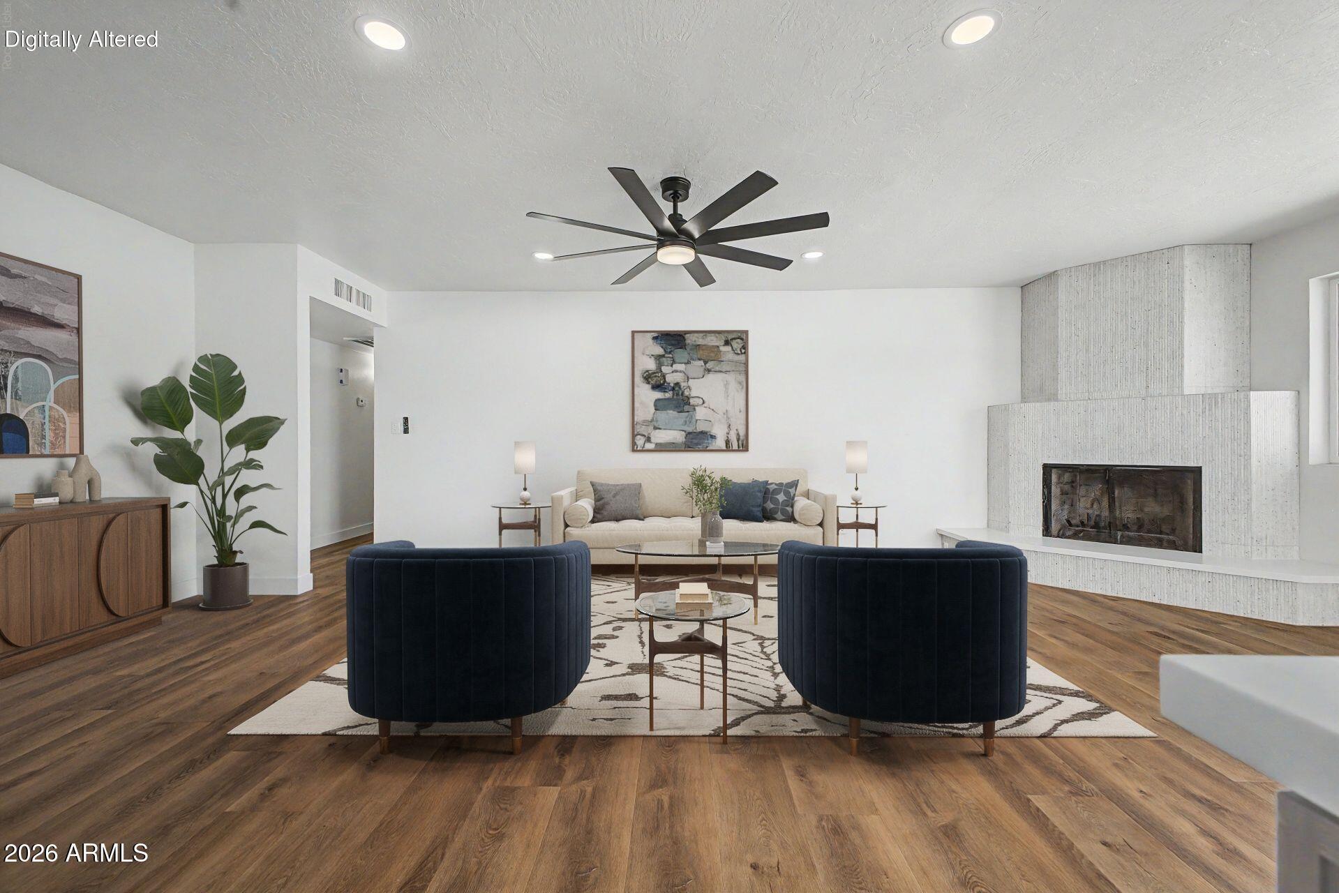 3508 E LARKSPUR Drive