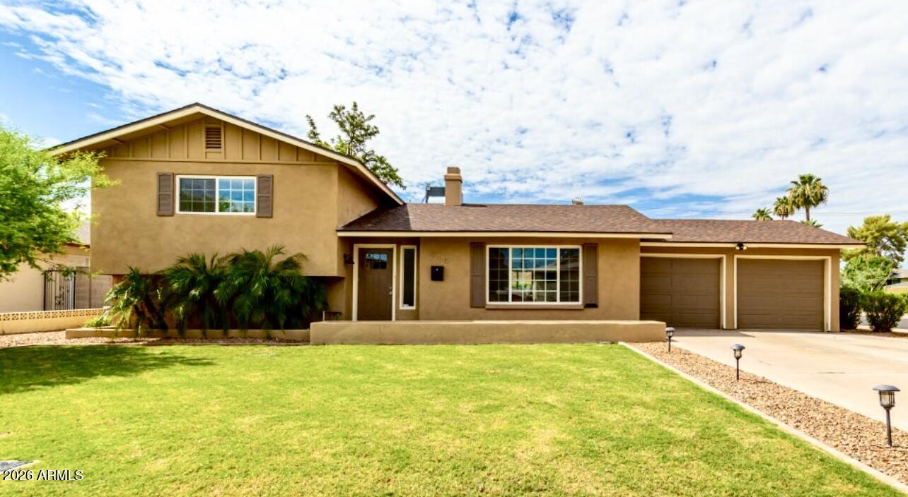 919 E LA JOLLA Drive