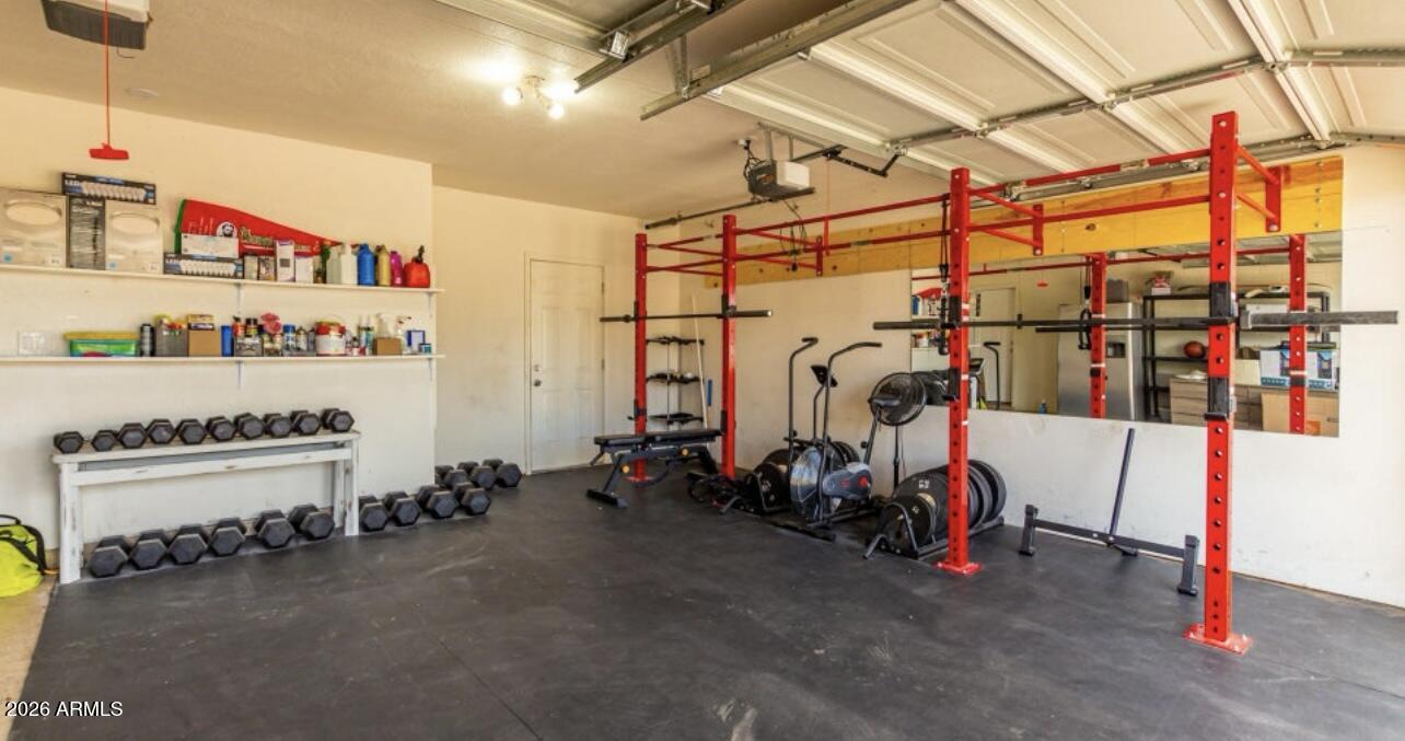 919 E LA JOLLA Drive