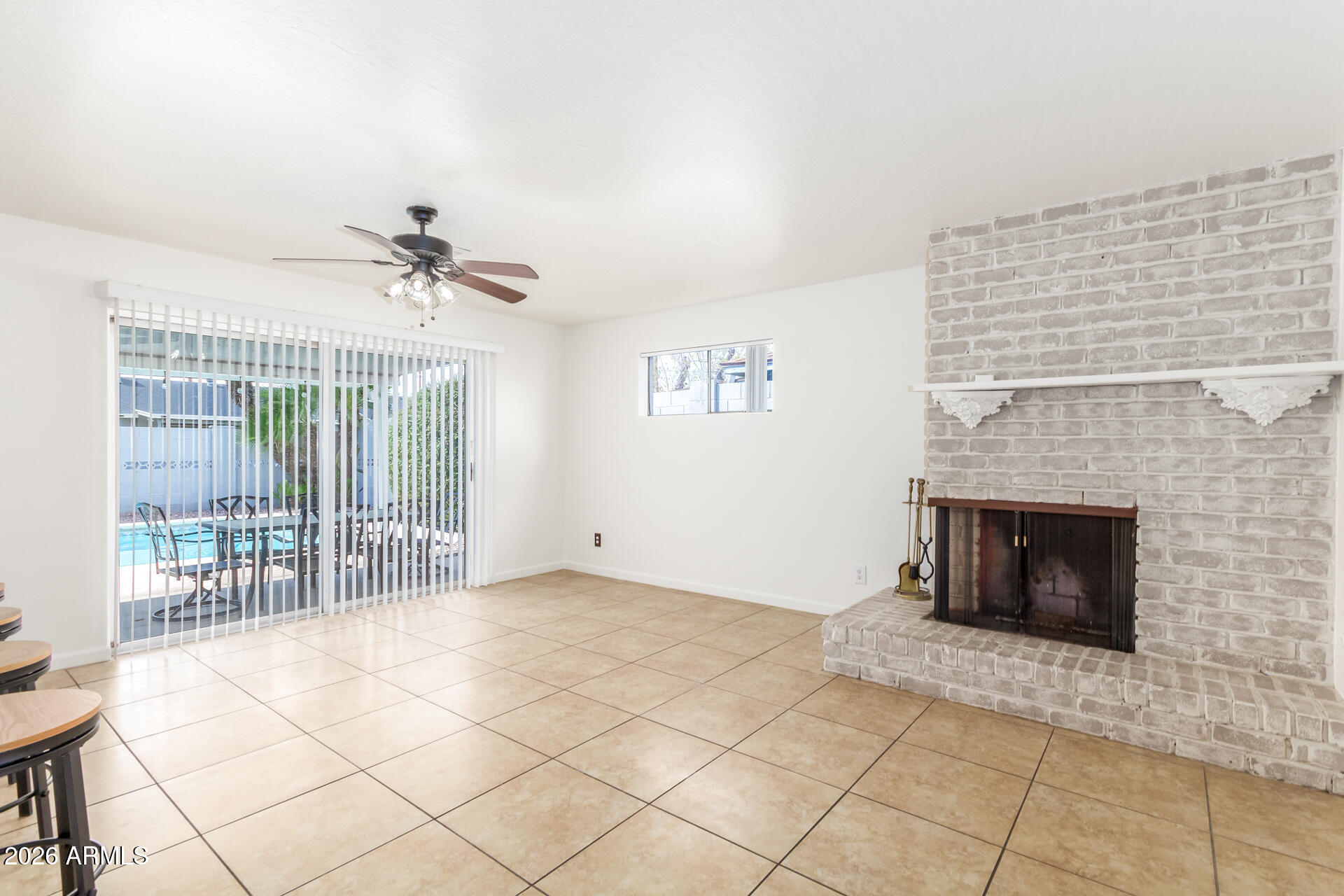 3312 S VENTURA Drive