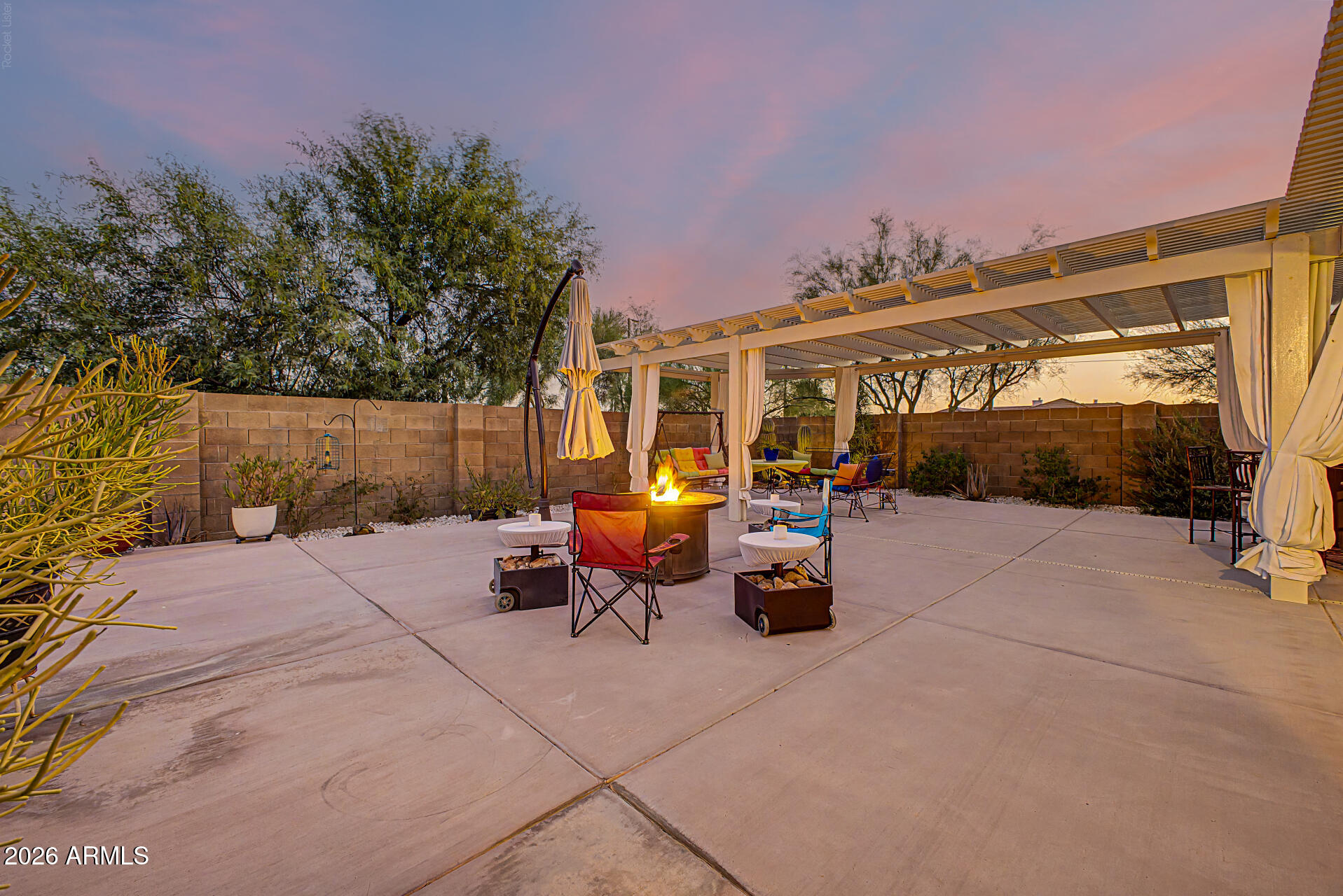 816 N EMERY