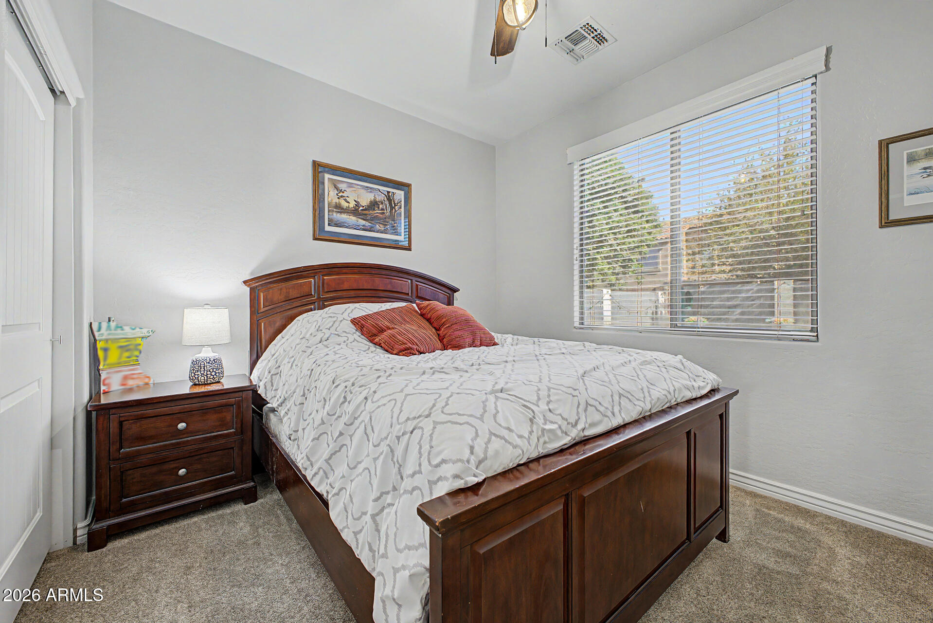 879 W HOLSTEIN Trail