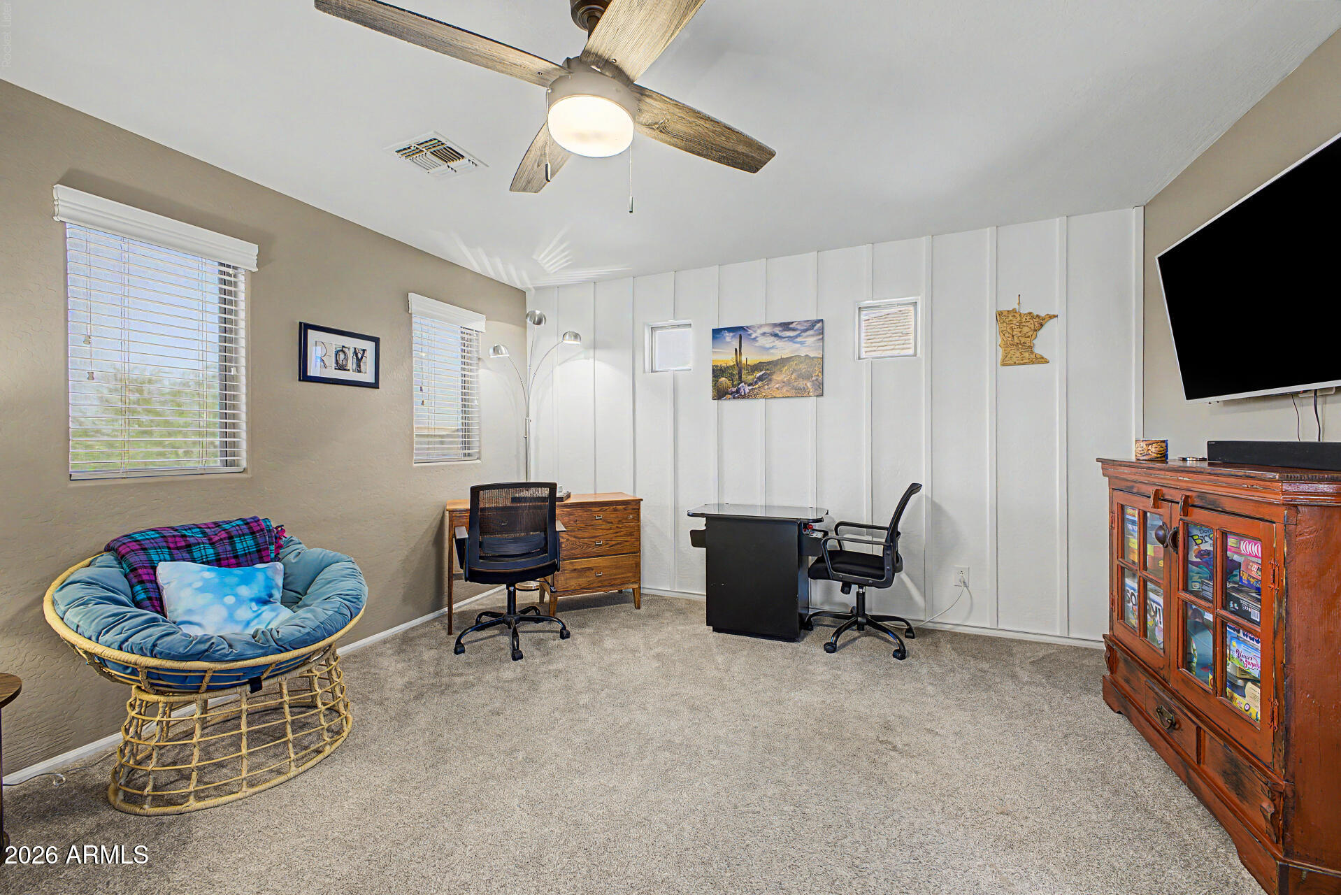 879 W HOLSTEIN Trail