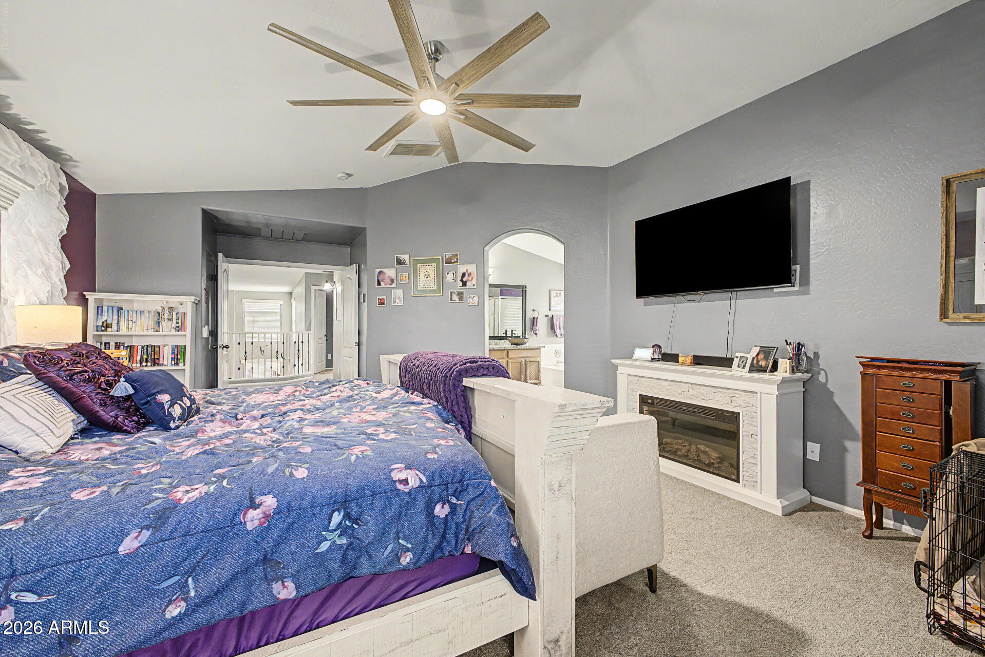 879 W HOLSTEIN Trail