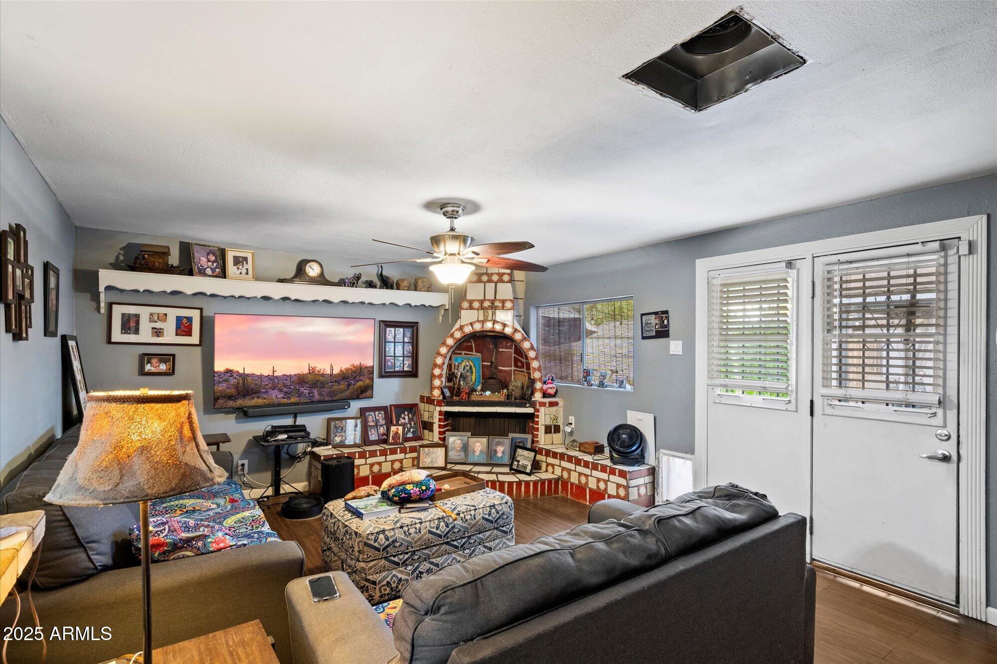 1225 N 33RD Street