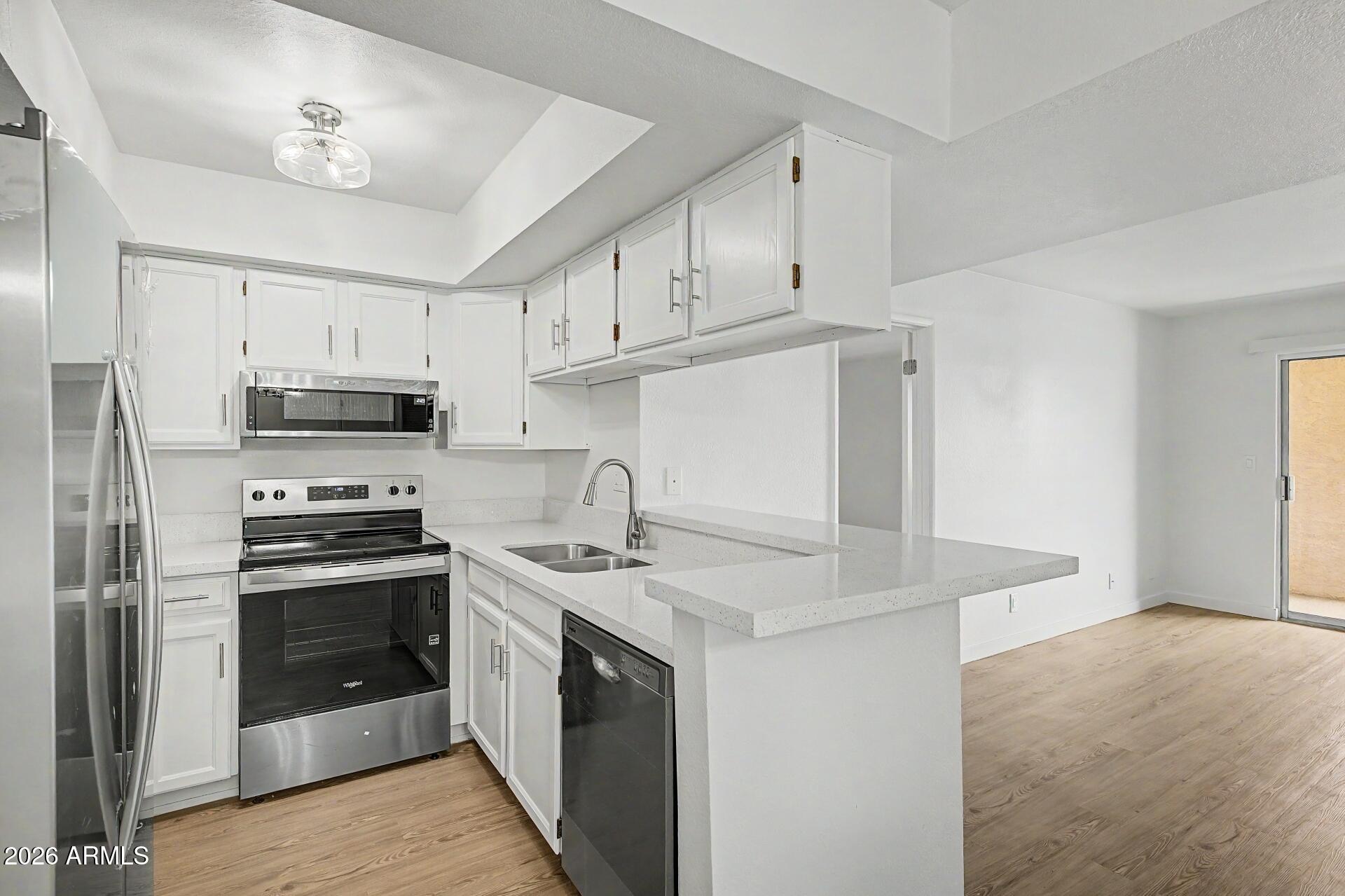 540 N MAY Street 3078