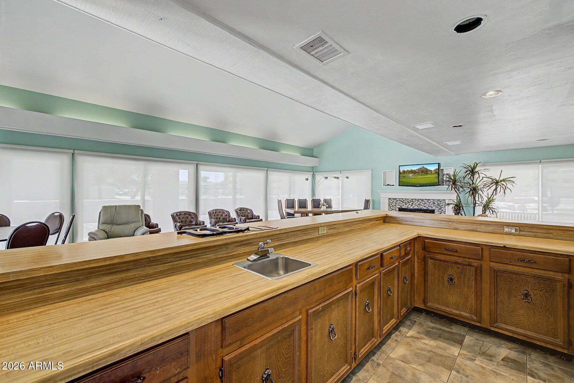 540 N MAY Street 3078
