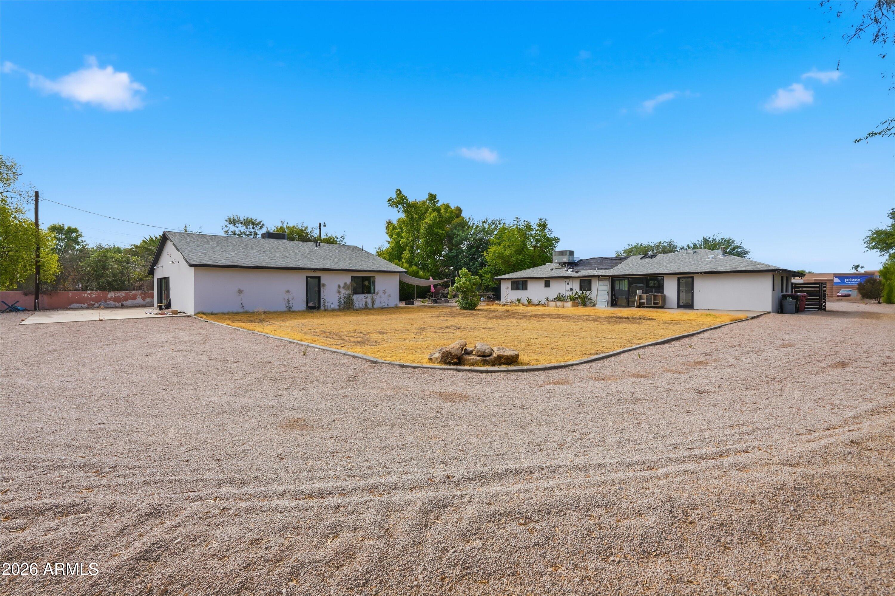 7224 E JENAN Drive