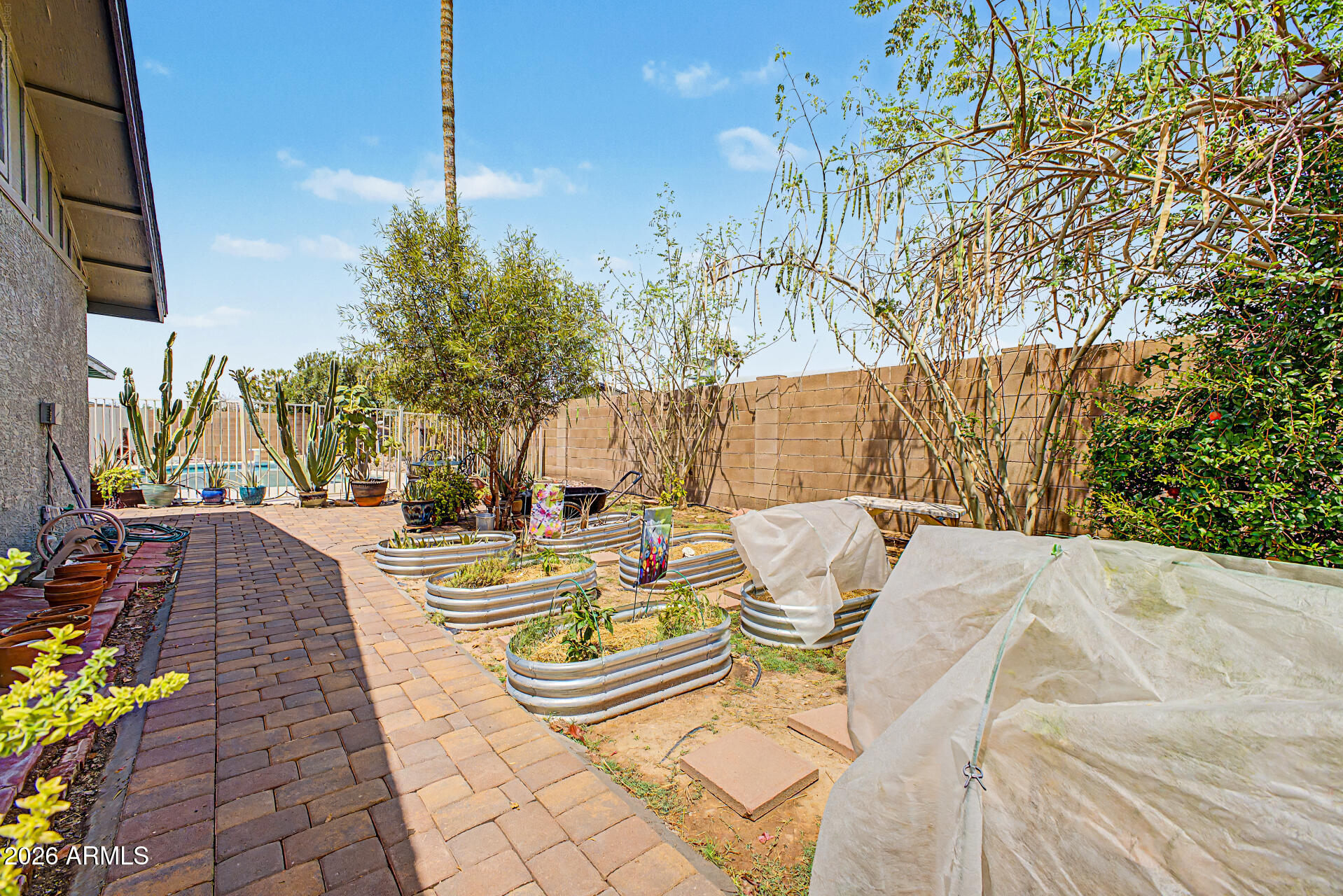 2642 W JUANITA Circle