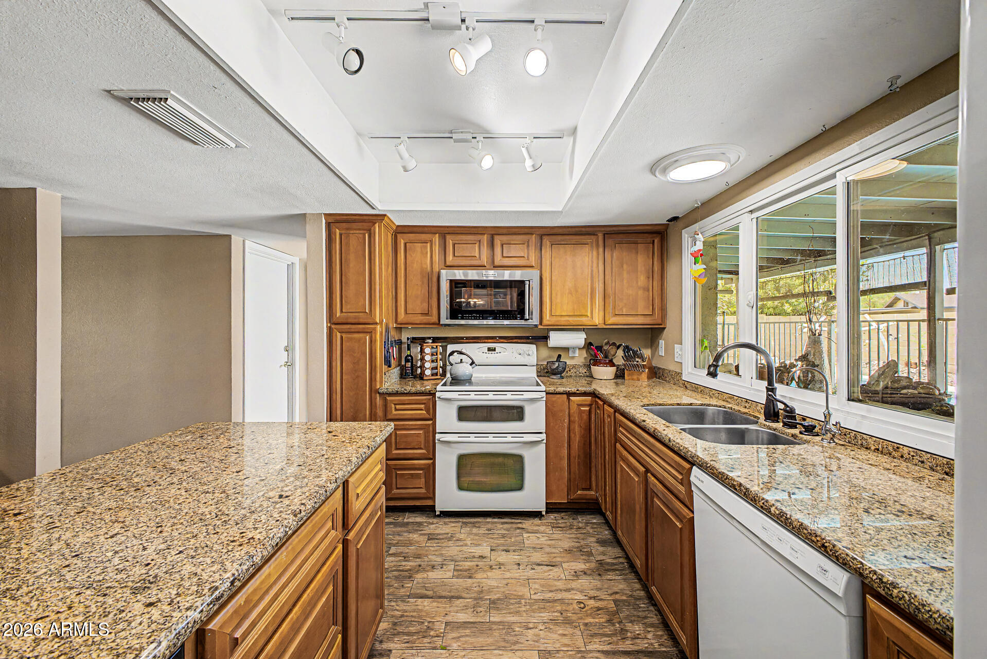 2642 W JUANITA Circle