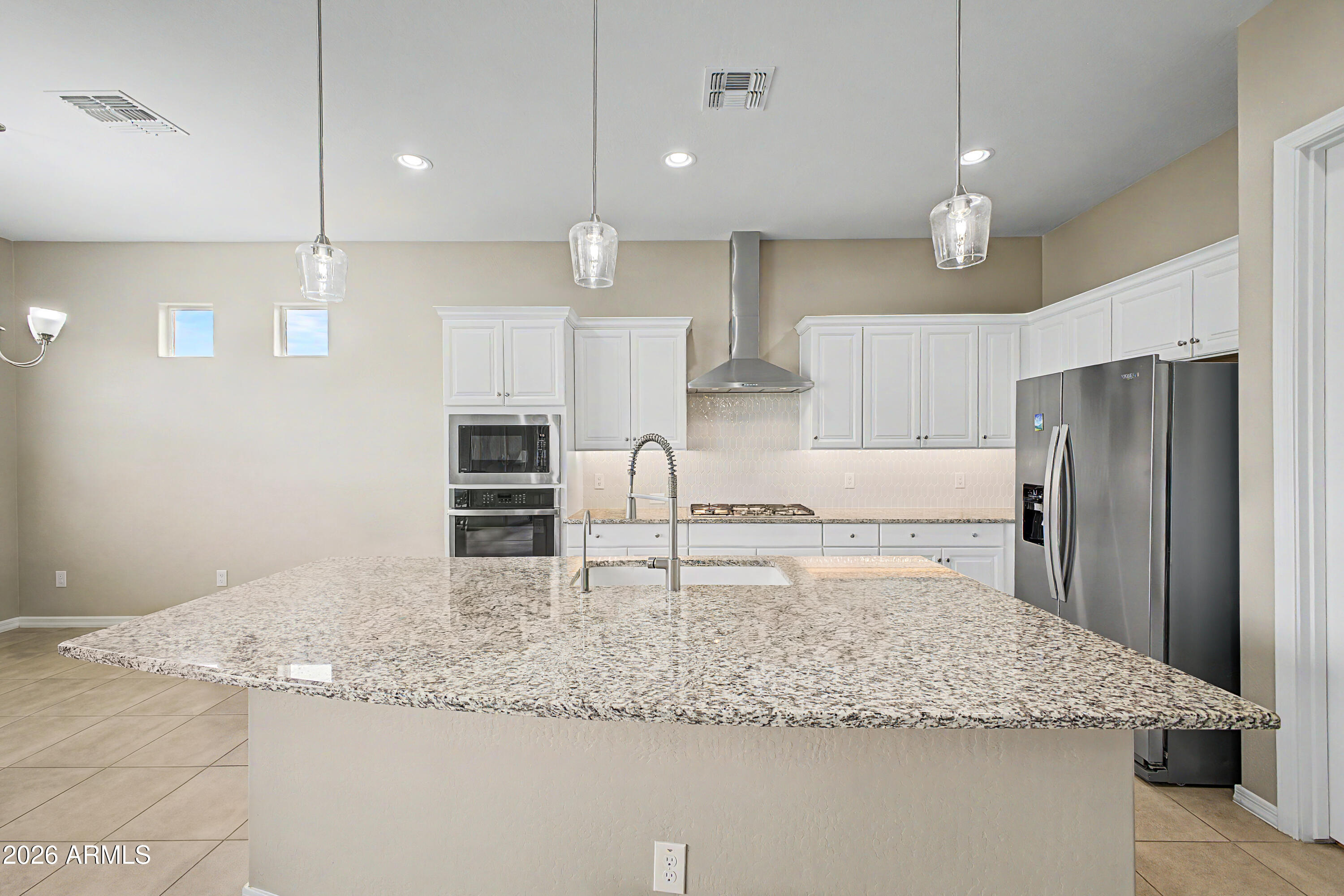 41445 W ARVADA Lane