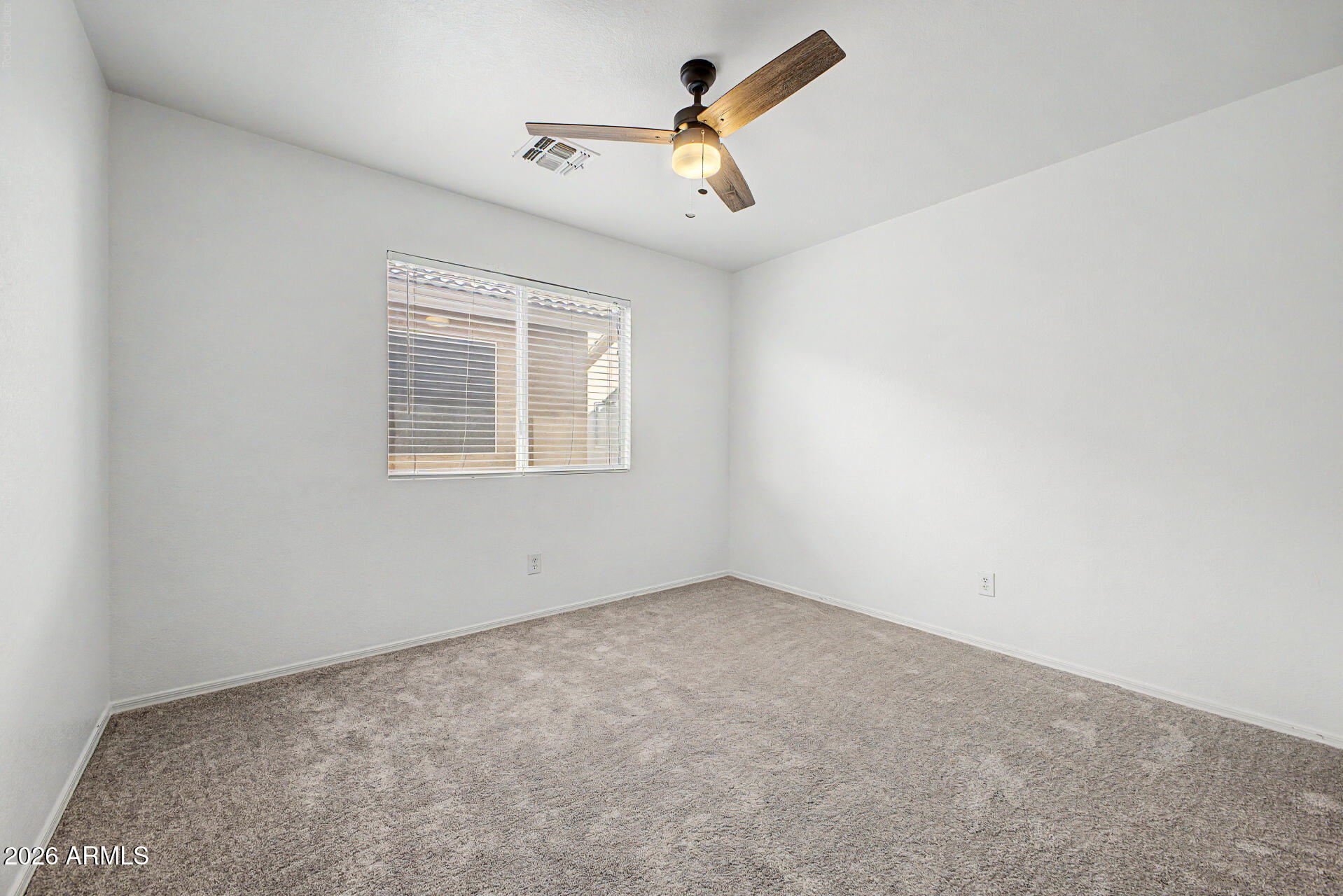 1454 E SHERATON Lane