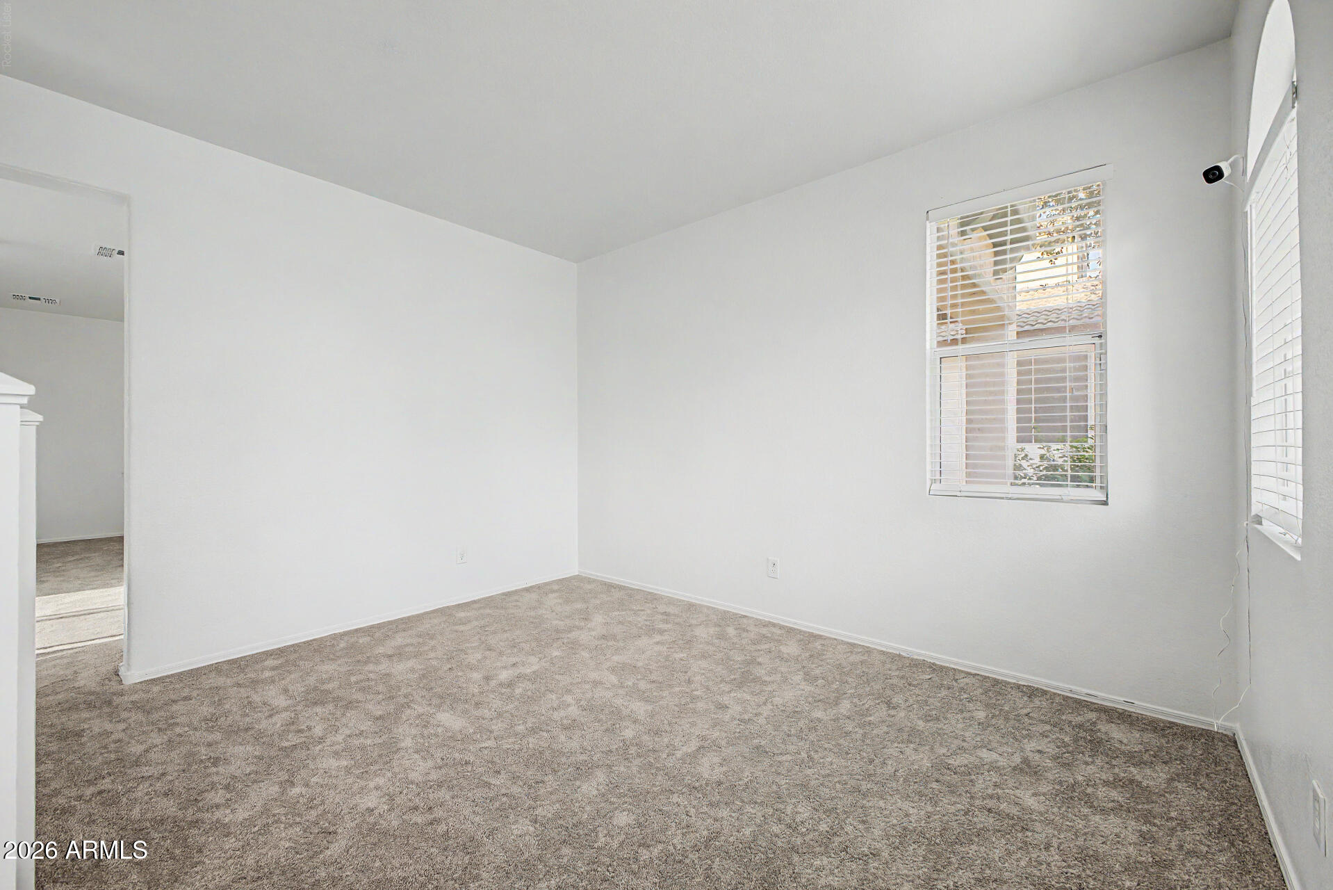 1454 E SHERATON Lane