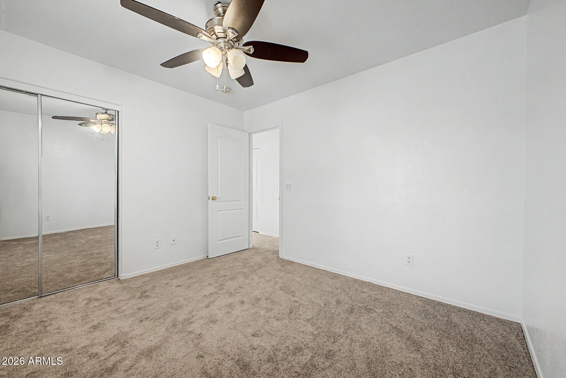 1454 E SHERATON Lane