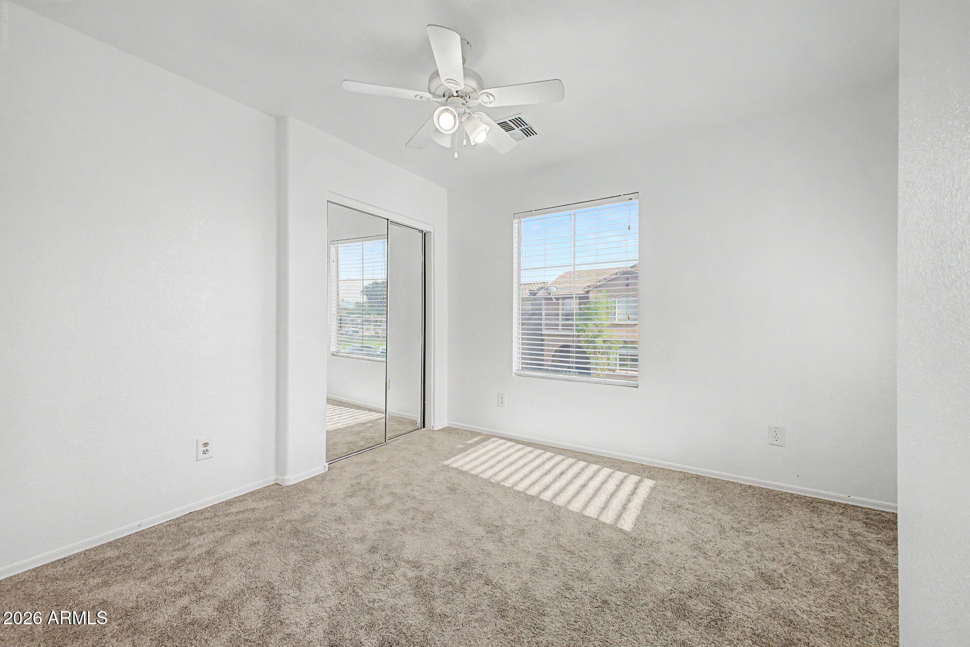 1454 E SHERATON Lane