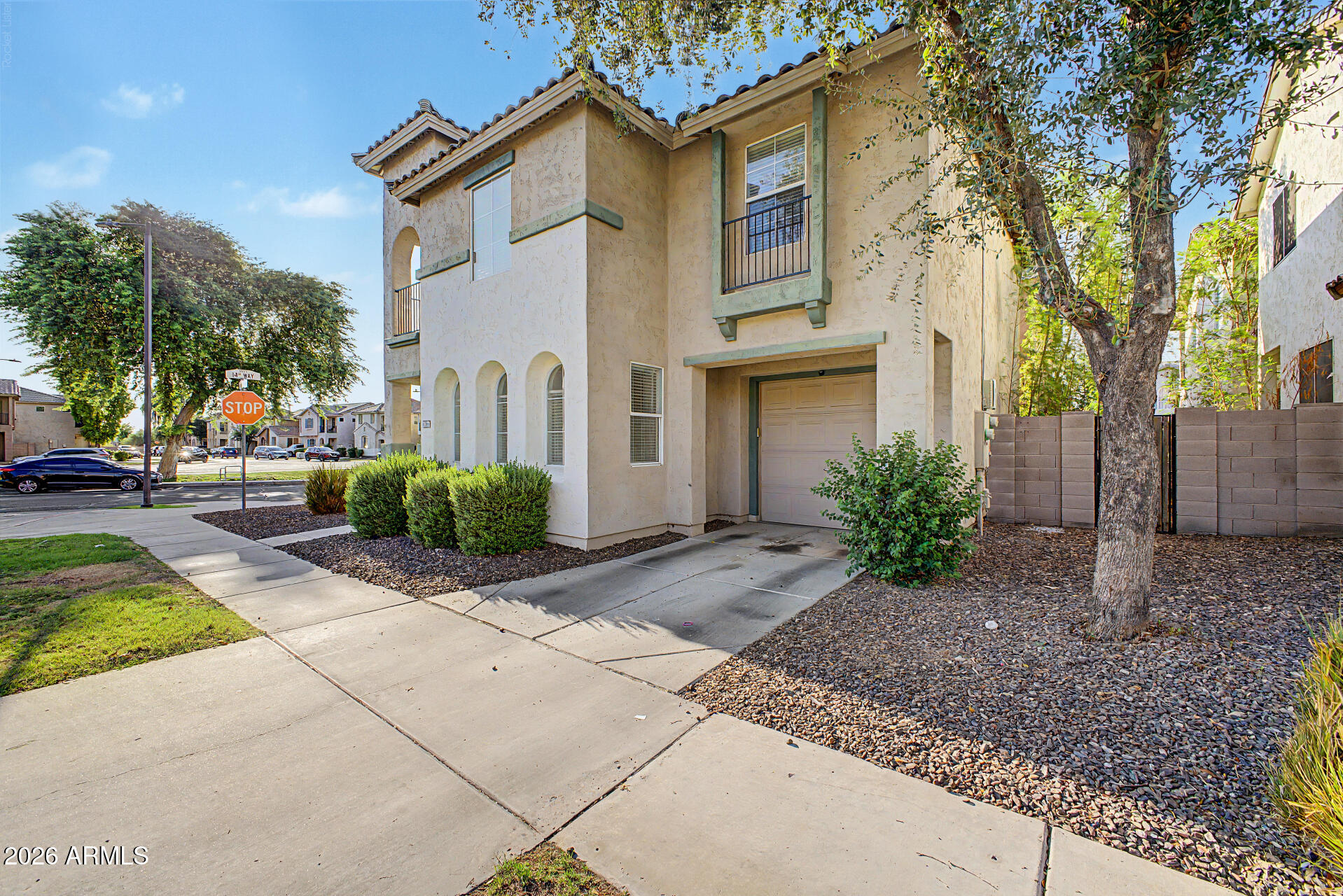 1454 E SHERATON Lane