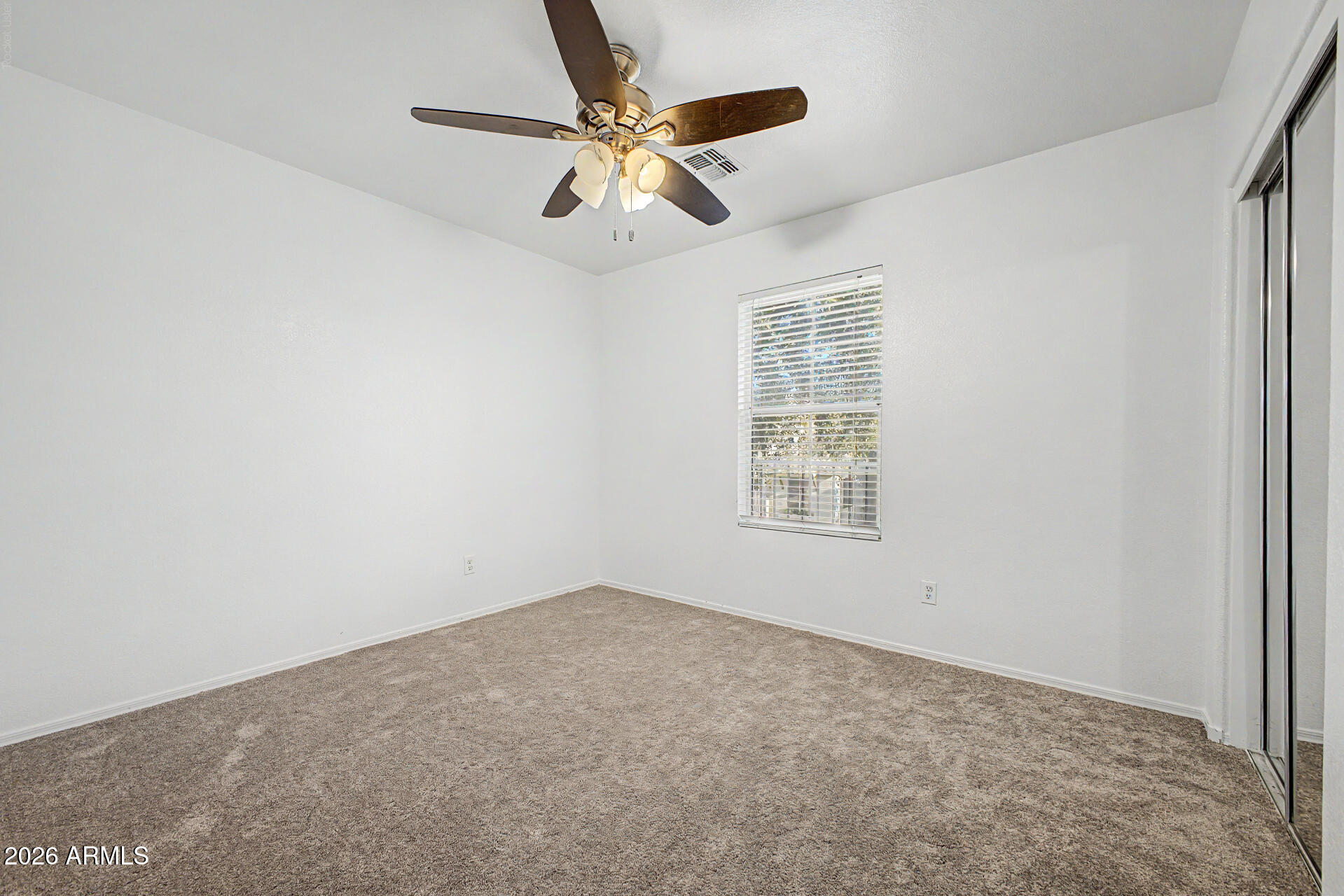 1454 E SHERATON Lane