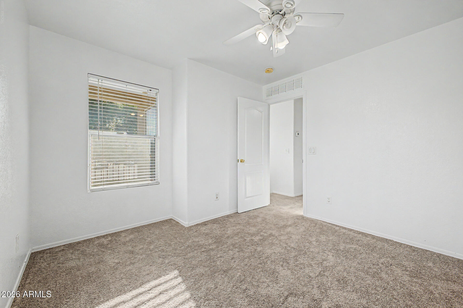 1454 E SHERATON Lane