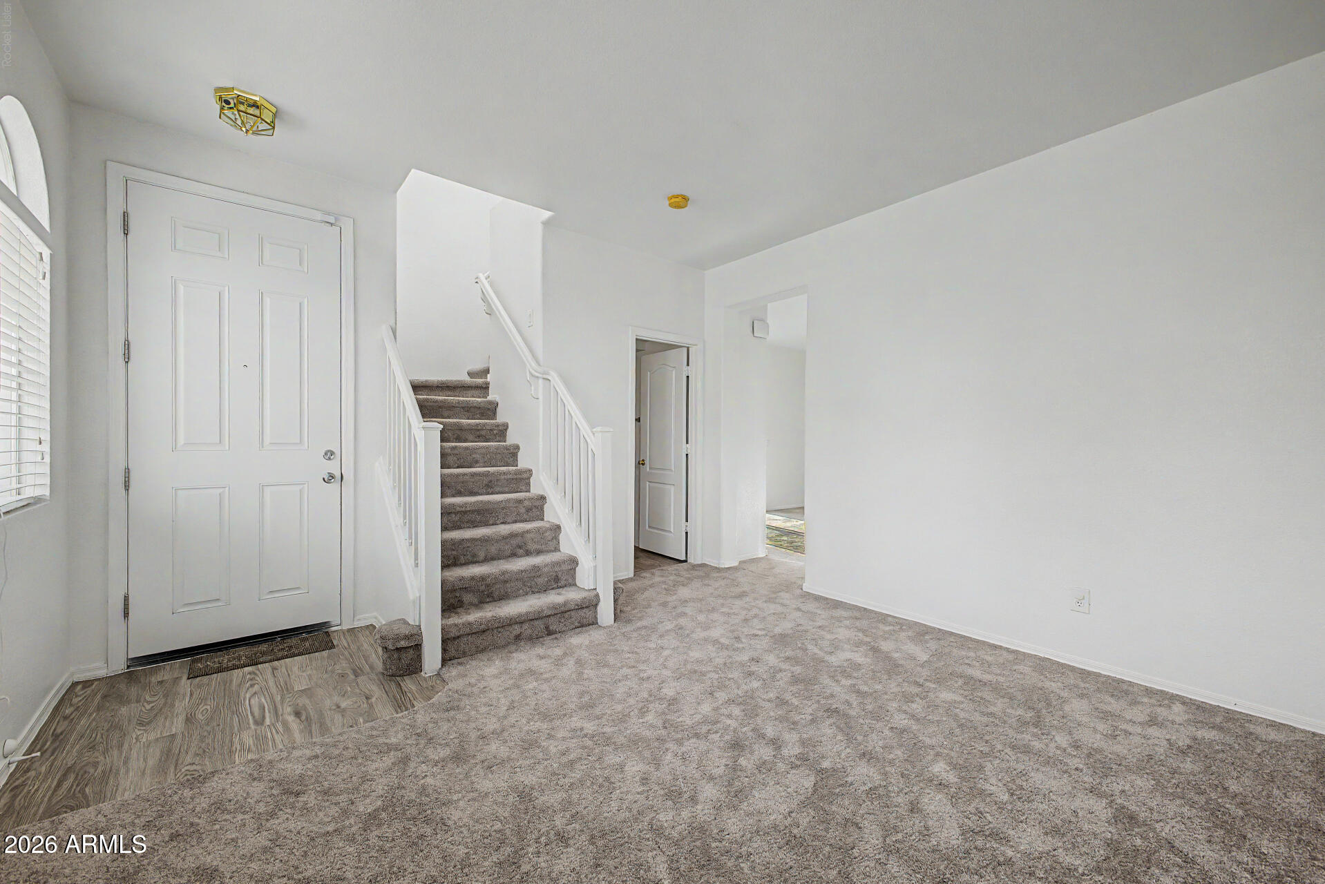 1454 E SHERATON Lane