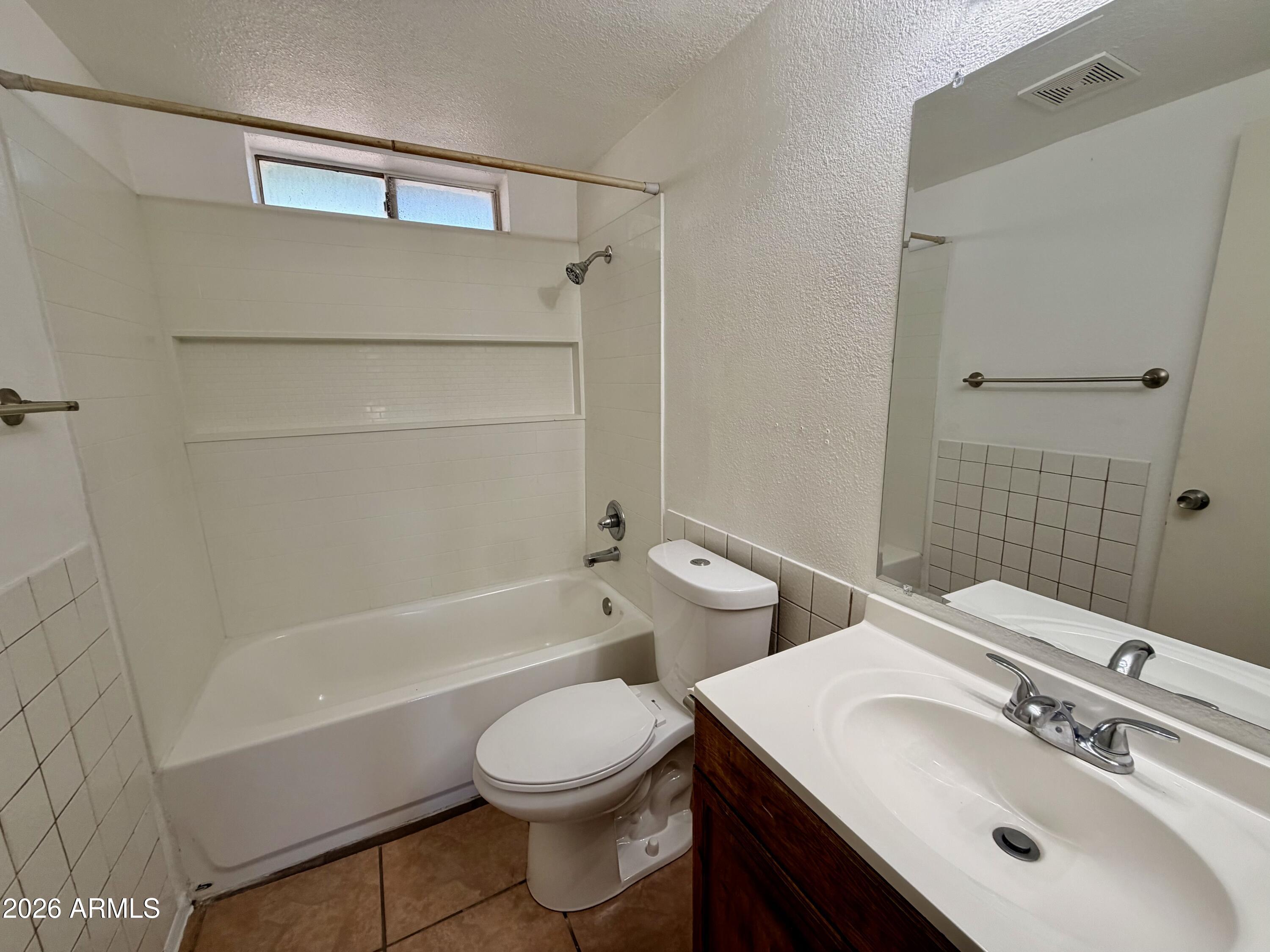 525 E JUDI Drive