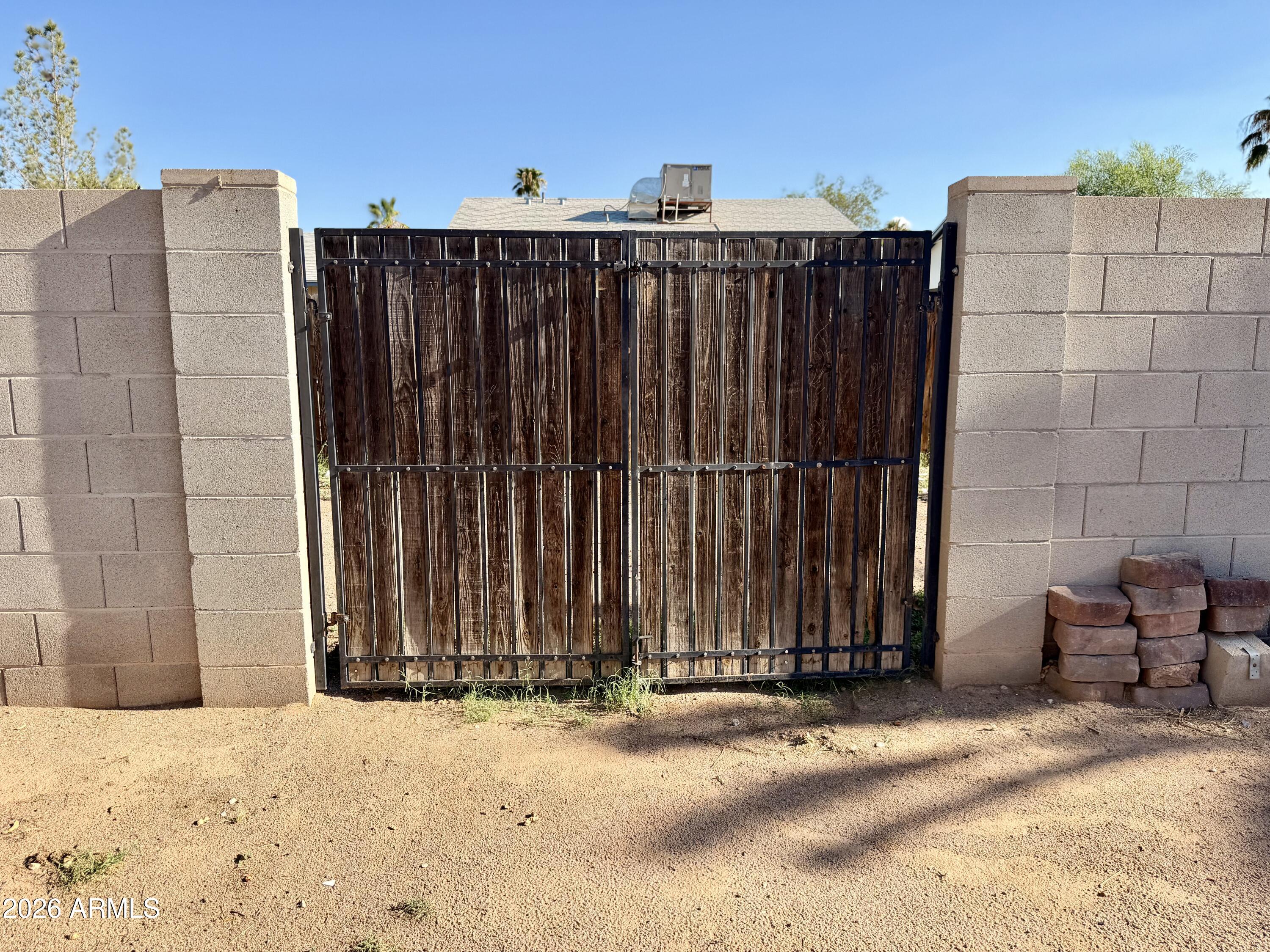 525 E JUDI Drive