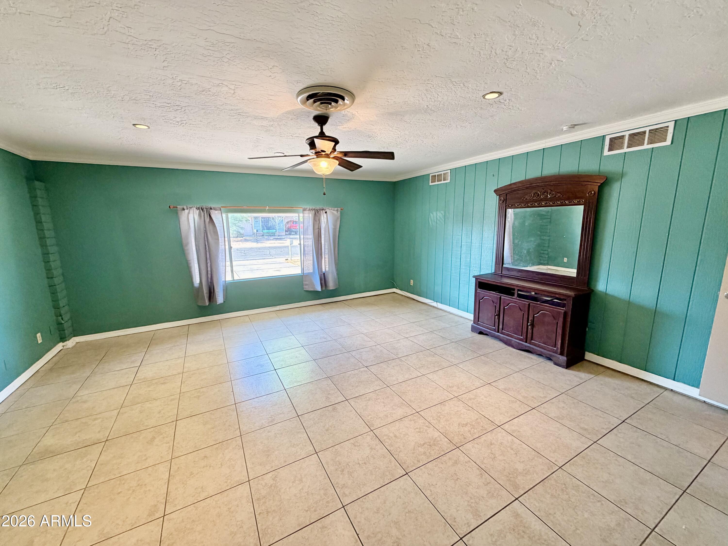 525 E JUDI Drive