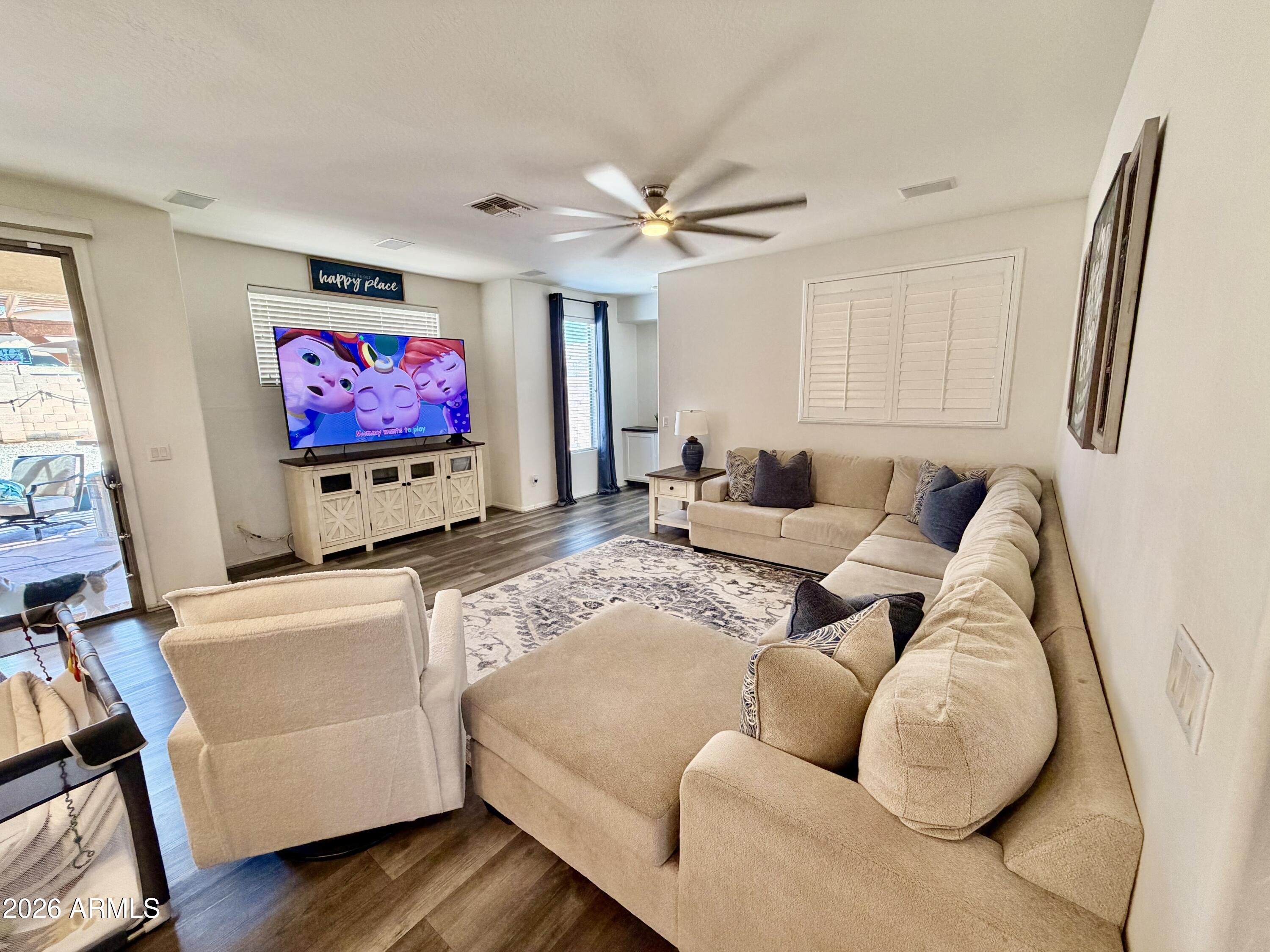 204 W ATLANTIC Drive