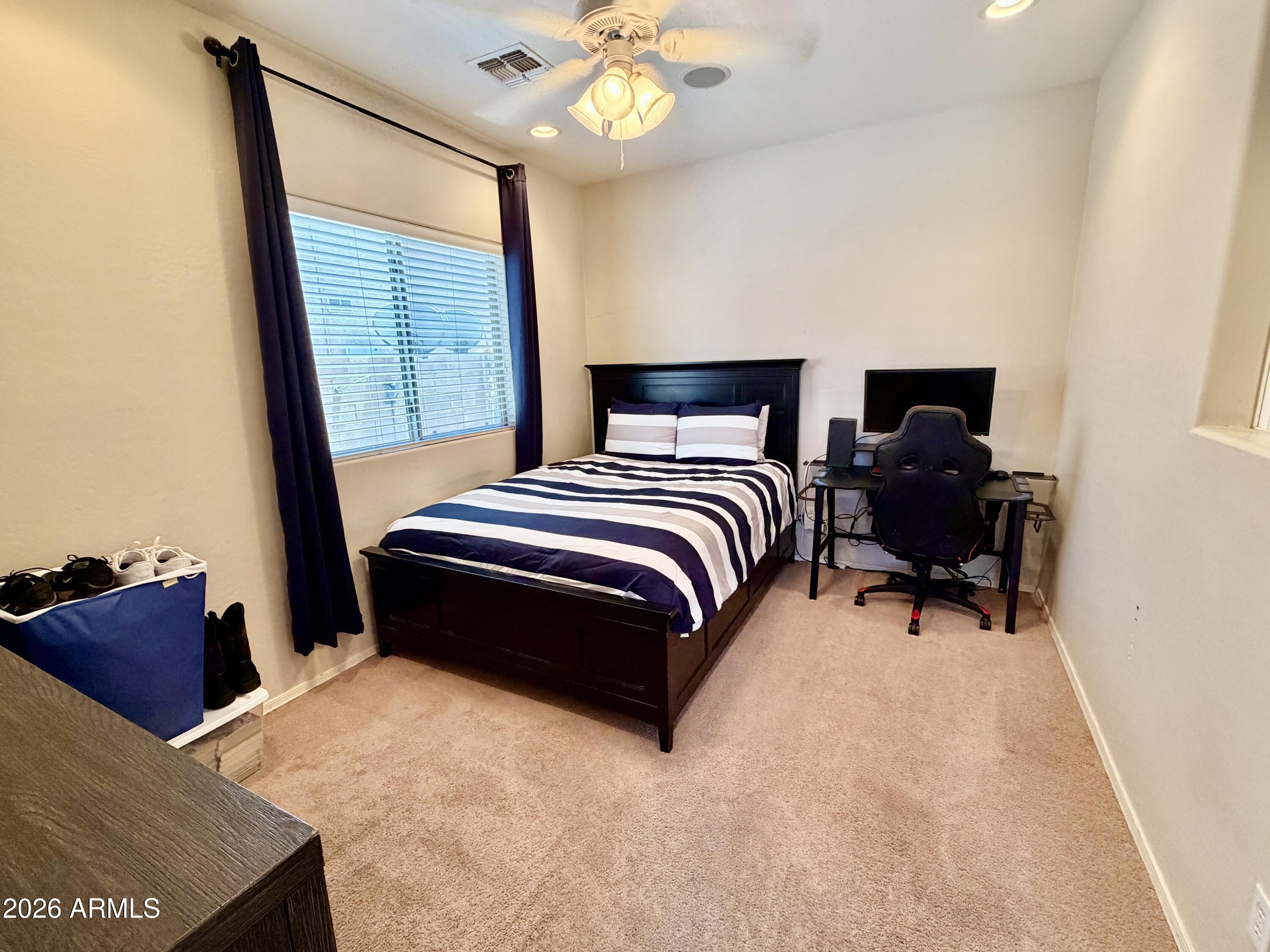 204 W ATLANTIC Drive