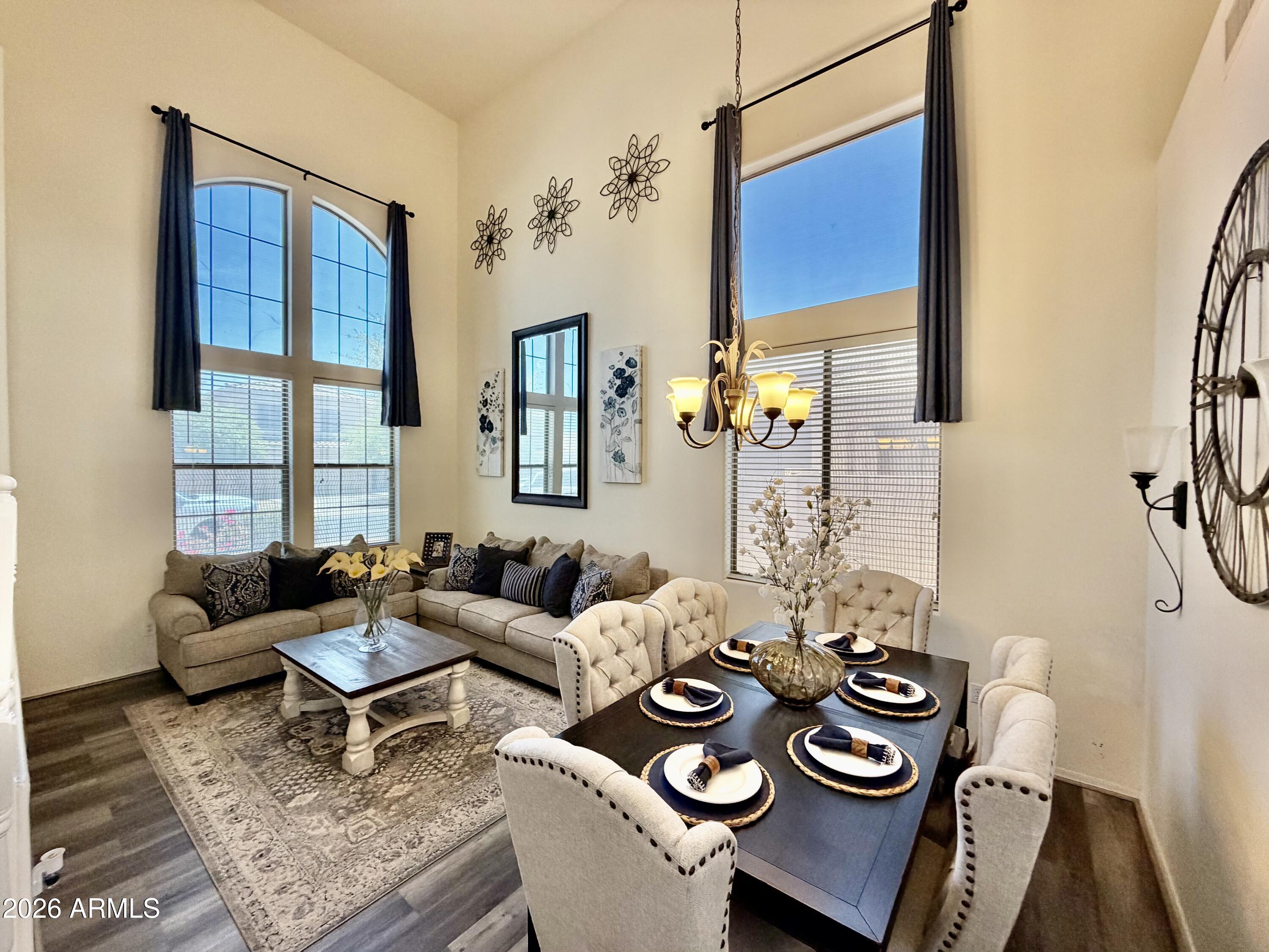 204 W ATLANTIC Drive
