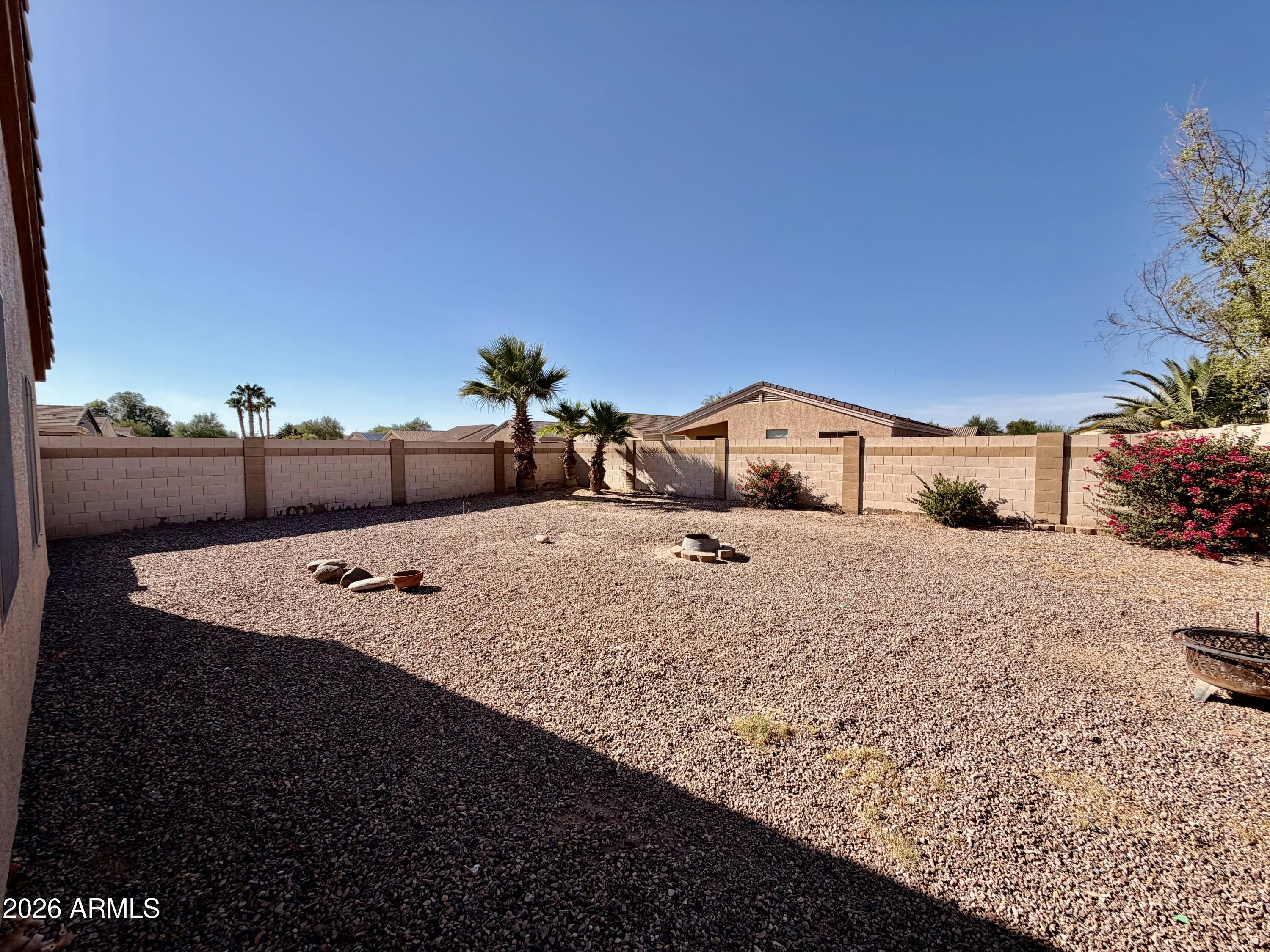 1880 E KACHINA Drive