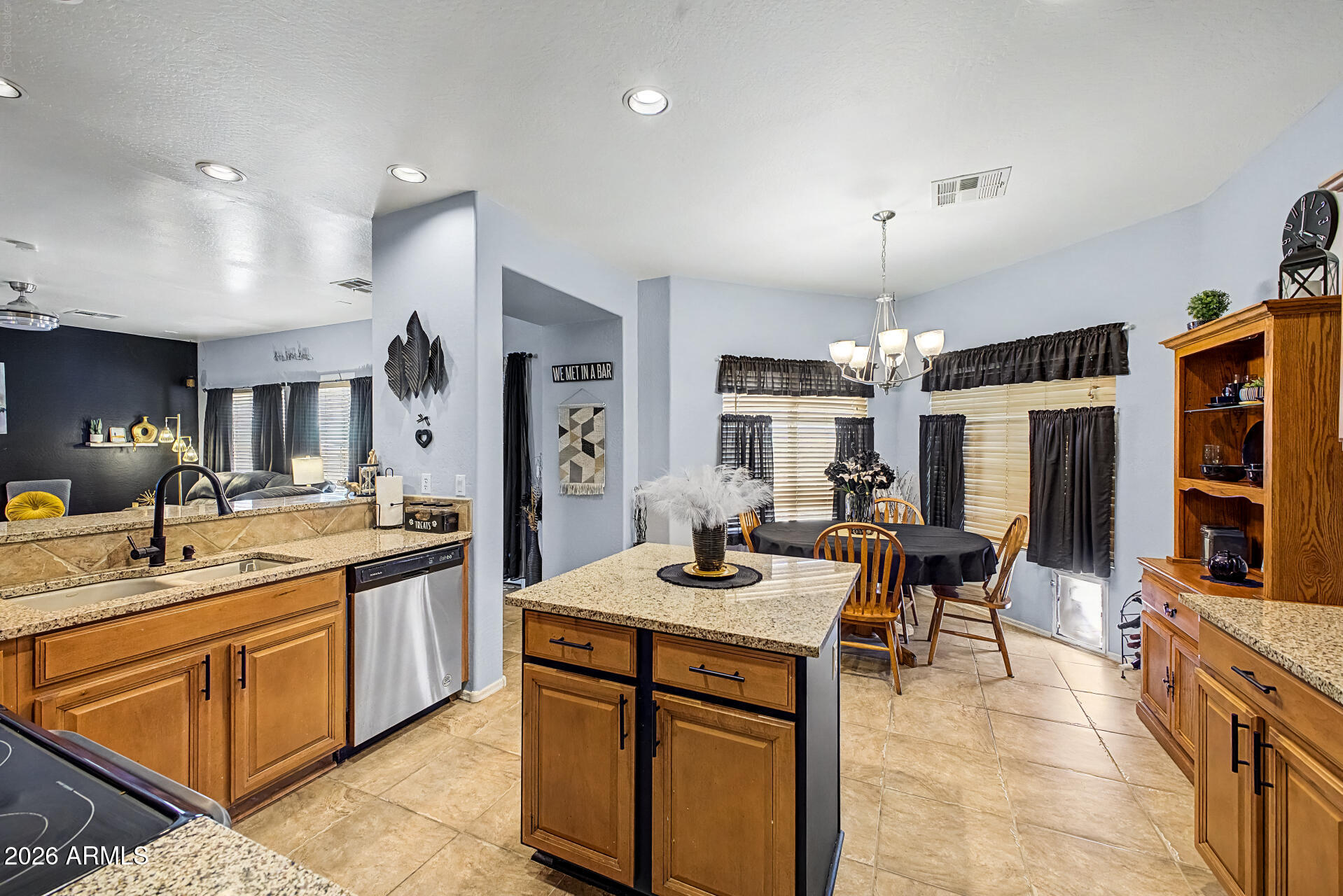 1309 E DAISY Way