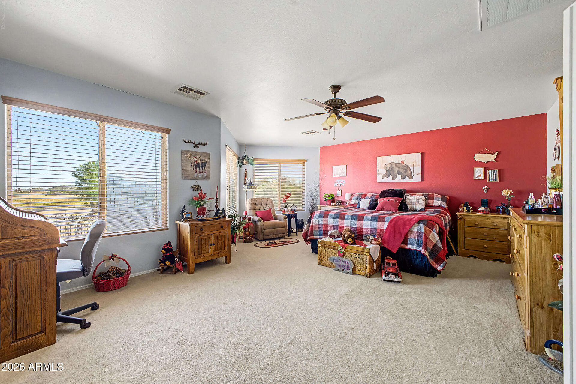 1309 E DAISY Way