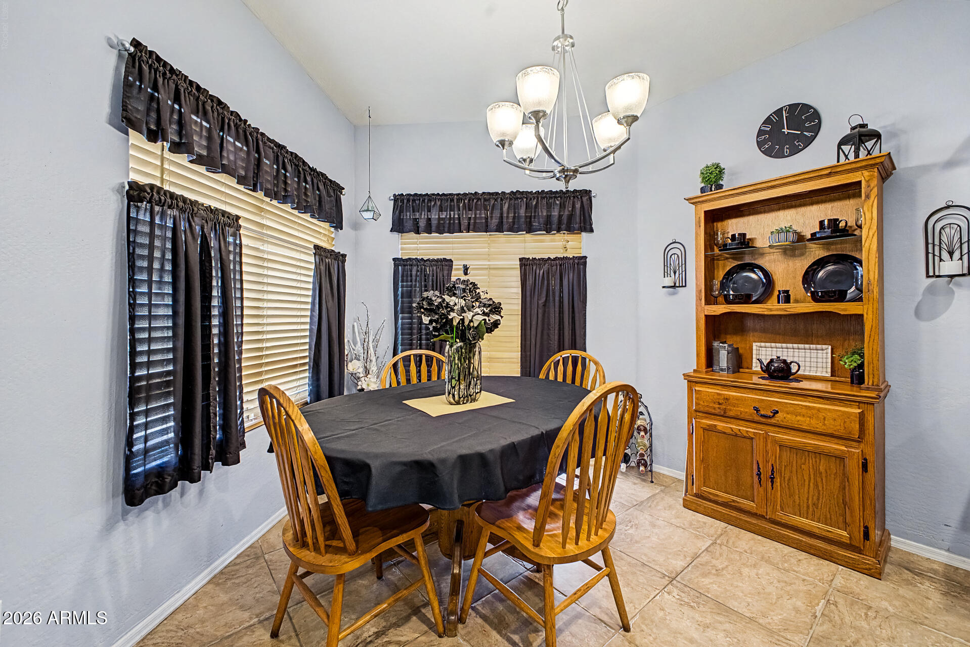 1309 E DAISY Way