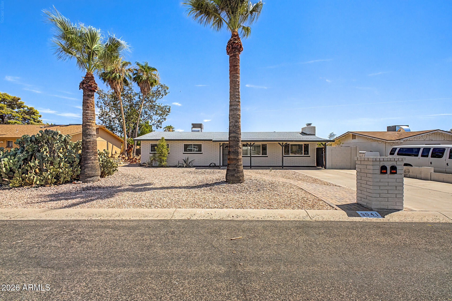 9041 E GARY Lane