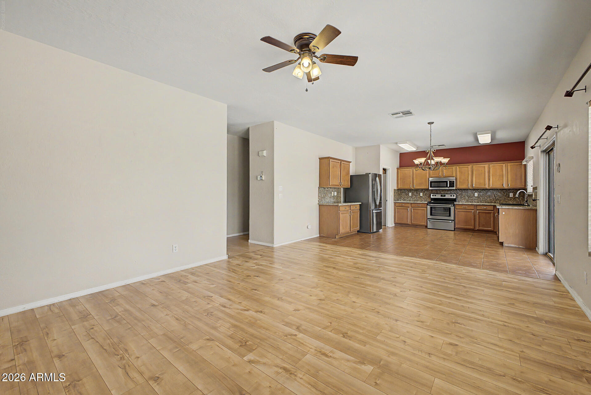 450 E MOUNTAIN VIEW Road