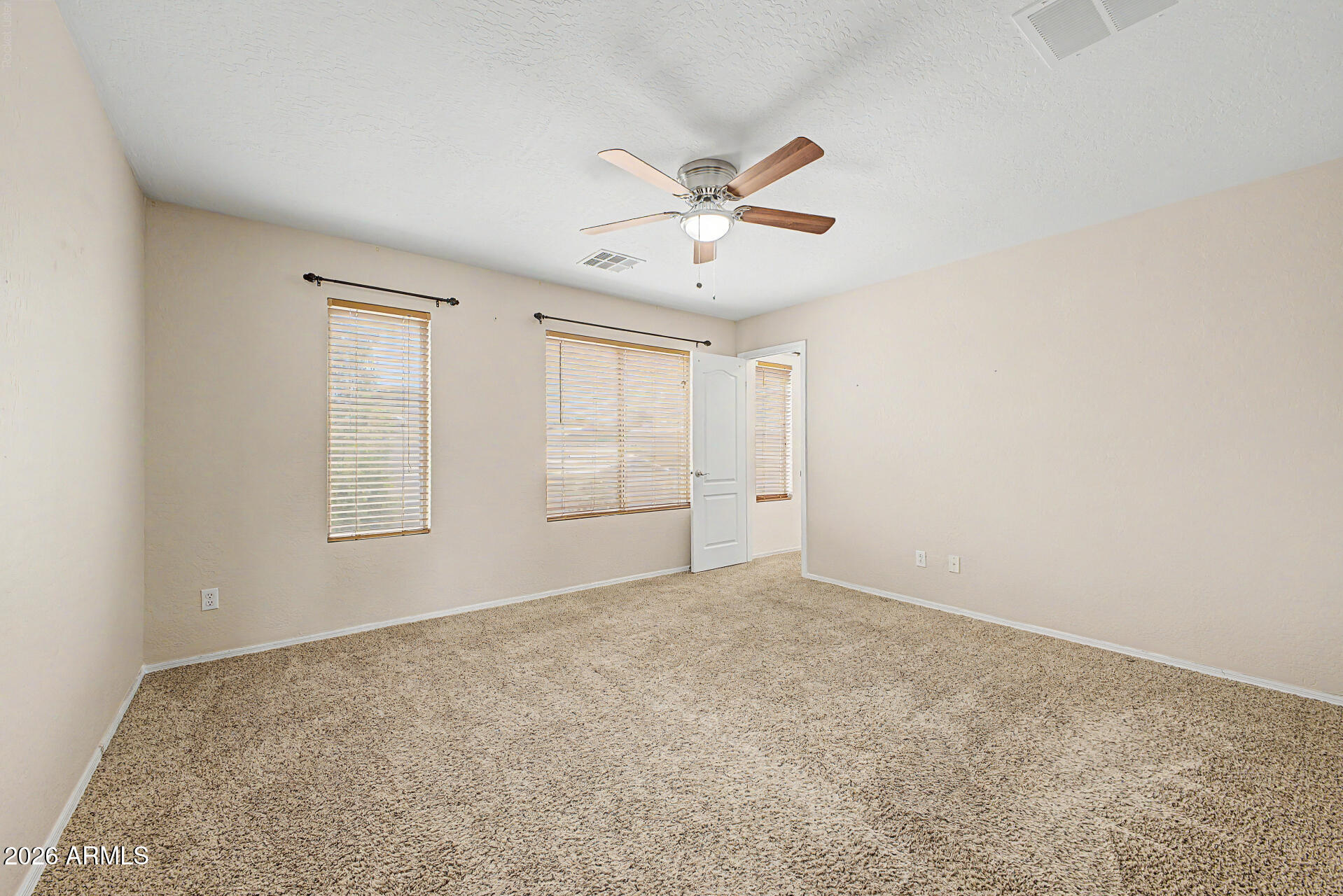 450 E MOUNTAIN VIEW Road