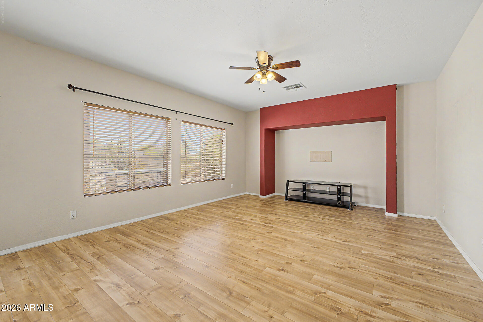 450 E MOUNTAIN VIEW Road